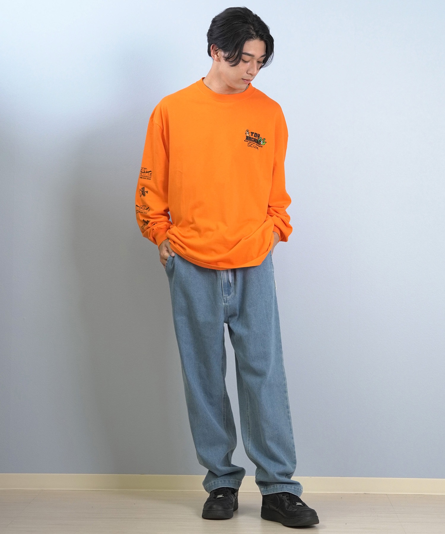 TOY MACHINE トイマシーン 長袖 Tシャツ ロンT メンズ バックプリント 袖プリント ロゴ オーバーサイズ MTMFFLT1(WHITE-M)