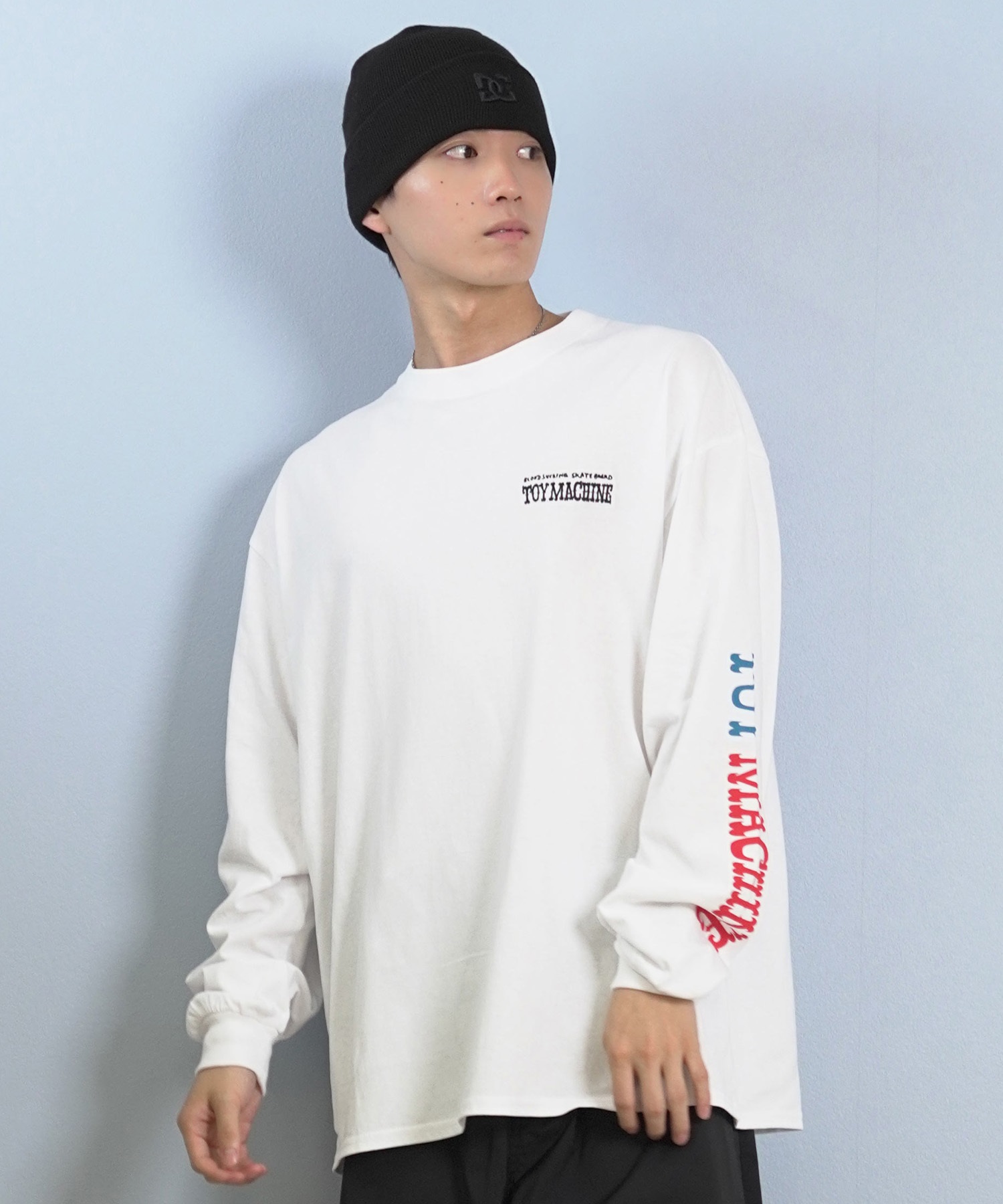 TOY MACHINE トイマシーン 長袖 Tシャツ ロンT メンズ バックプリント 袖プリント ロゴ オーバーサイズ MTMFFLT3(WHITE-M)