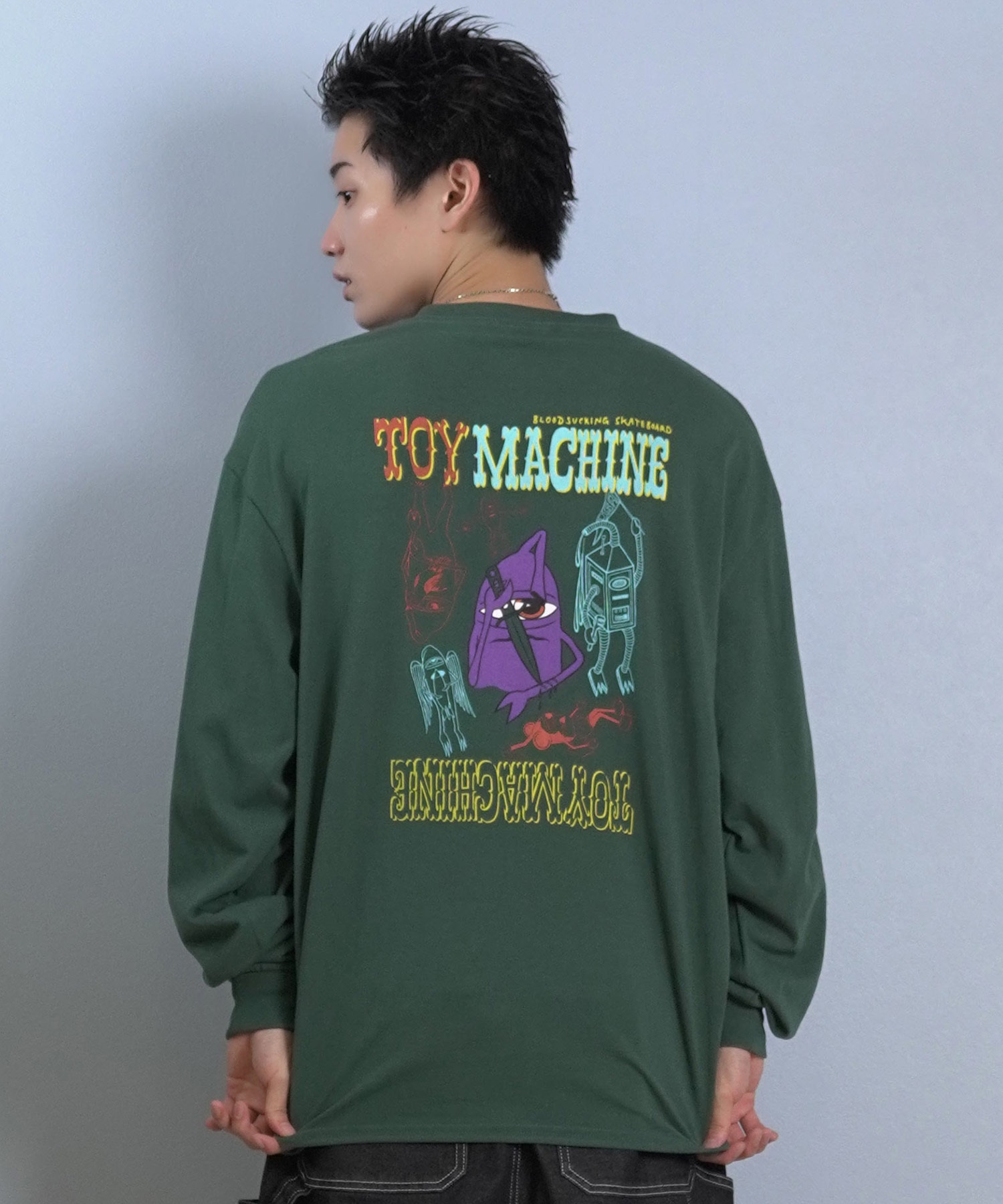 TOY MACHINE トイマシーン 長袖 Tシャツ ロンT メンズ バックプリント 袖プリント ロゴ オーバーサイズ MTMFFLT3(WHITE-M)