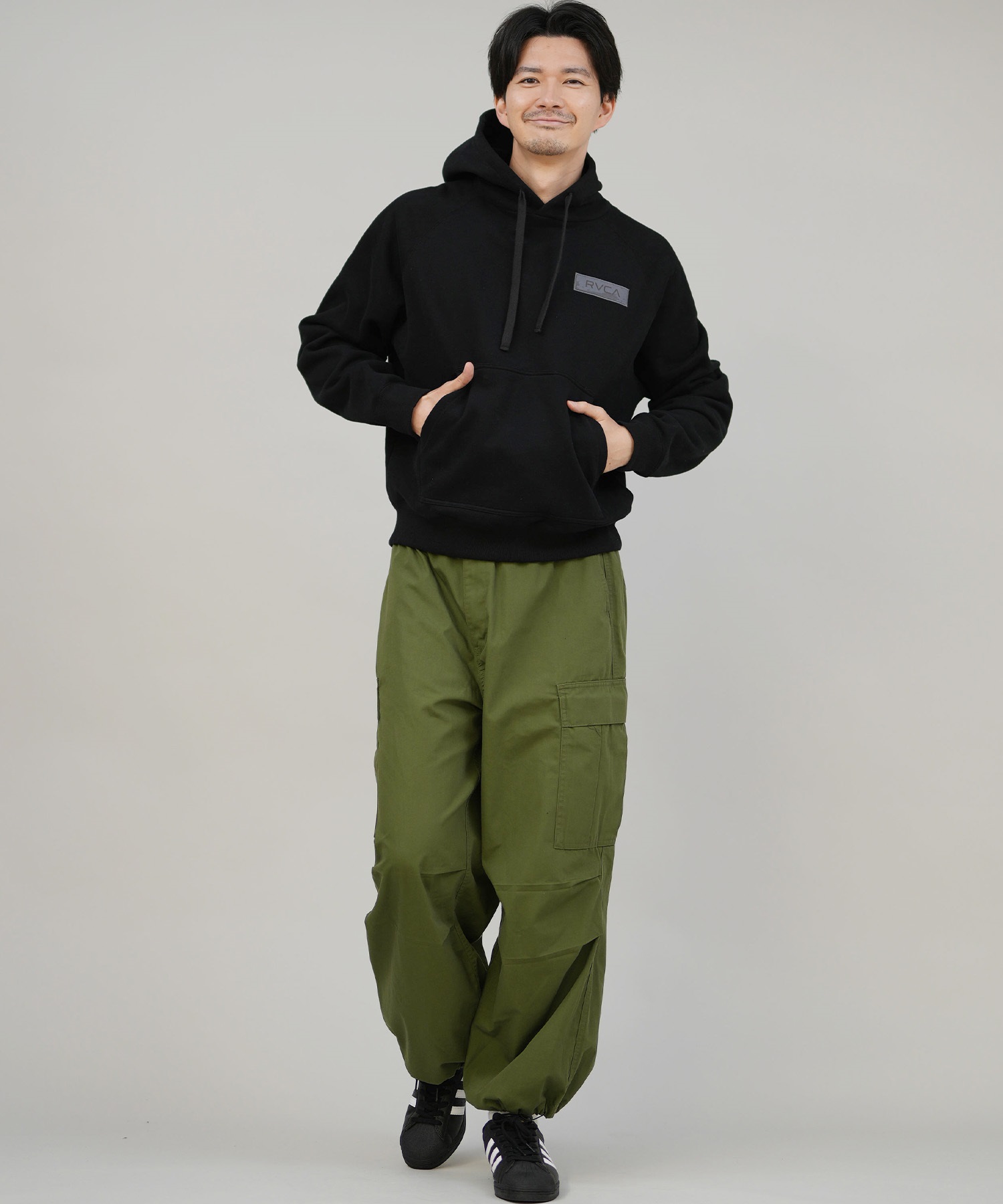 RVCA ルーカ プルオーバー パーカー メンズ バックプリント 裏起毛 THREE BOX RVCA HD BF042-011(BLK-S)