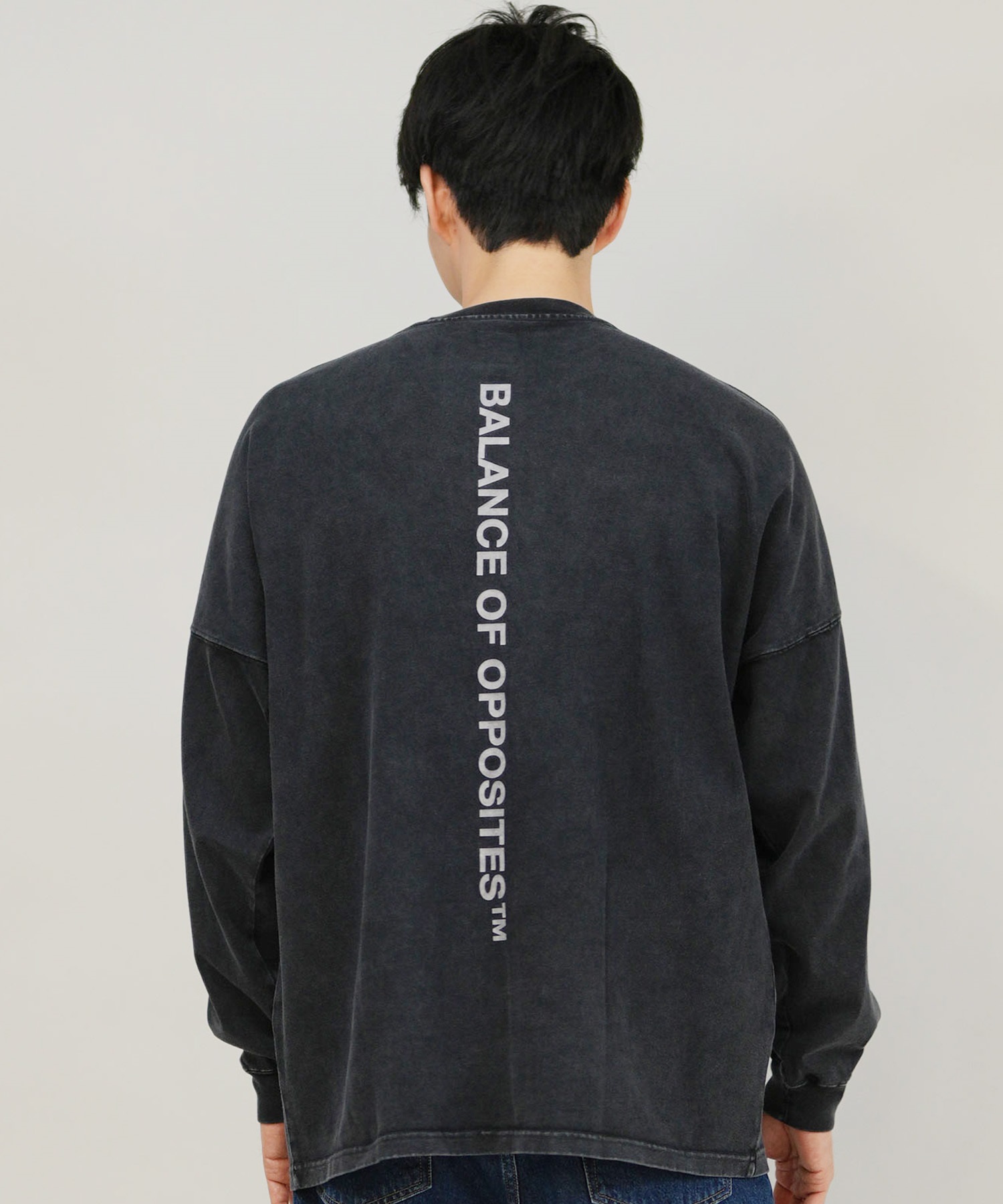 RVCA ブラック スカルデザイン タッパー 長袖　新品未使用 RVCA ブラック スカルデザイン タッパー 長袖 新品未使用 RVCA