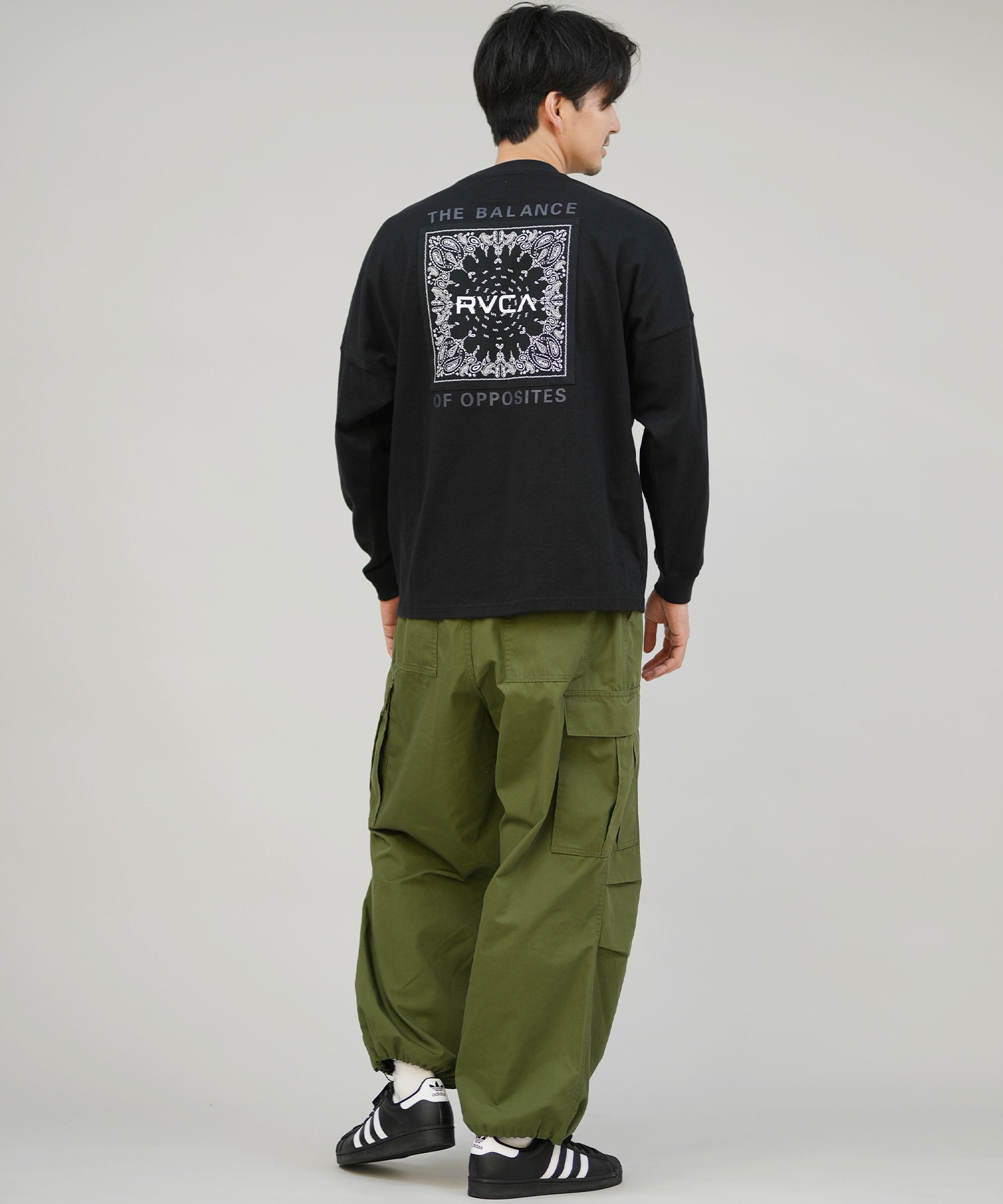 RVCA ルーカ 長袖 Tシャツ ロンT メンズ バックプリント ペイズリー柄