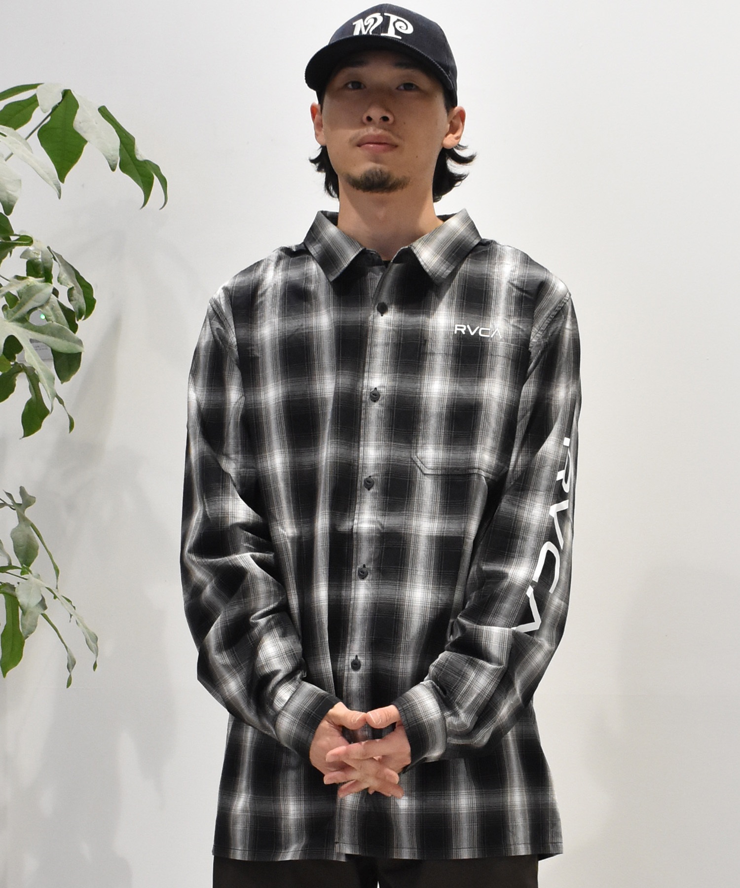 RVCA ルーカ 長袖 シャツ メンズ バックプリント ロゴ チェック NxI 