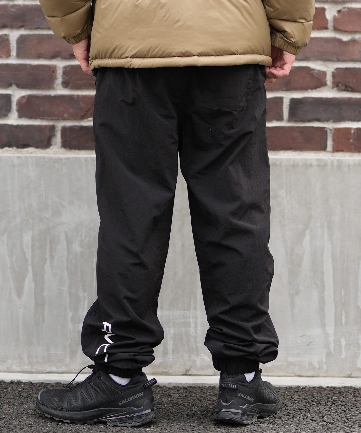 RVCA ルーカ ロングパンツ メンズ ジョガーパンツ 撥水 防風 MIL NYLON PT セットアップ対応 BF042-705(BLK-M)