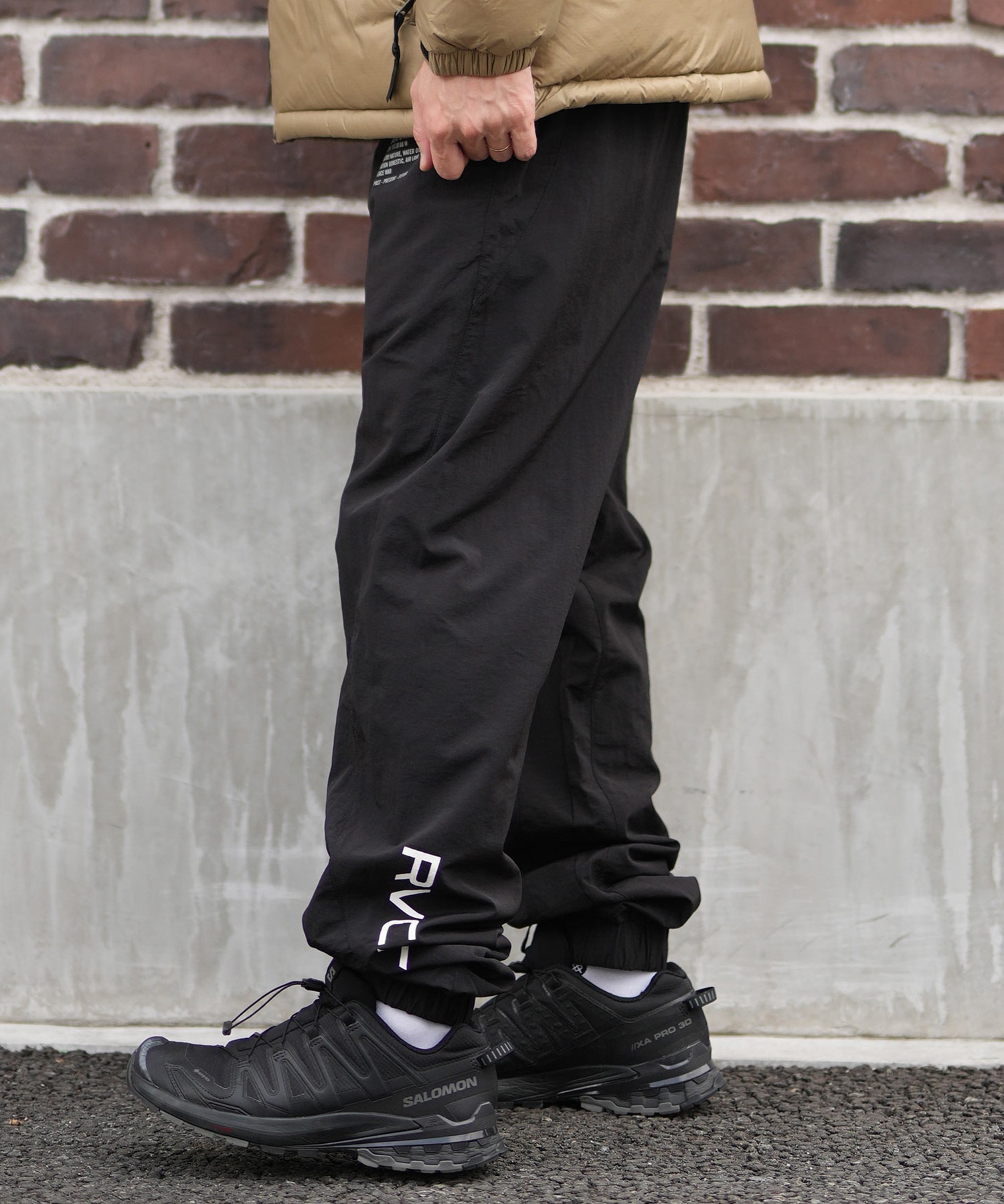 RVCA ルーカ ロングパンツ メンズ ジョガーパンツ 撥水 防風 MIL NYLON PT セットアップ対応 BF042-705(BLK-M)