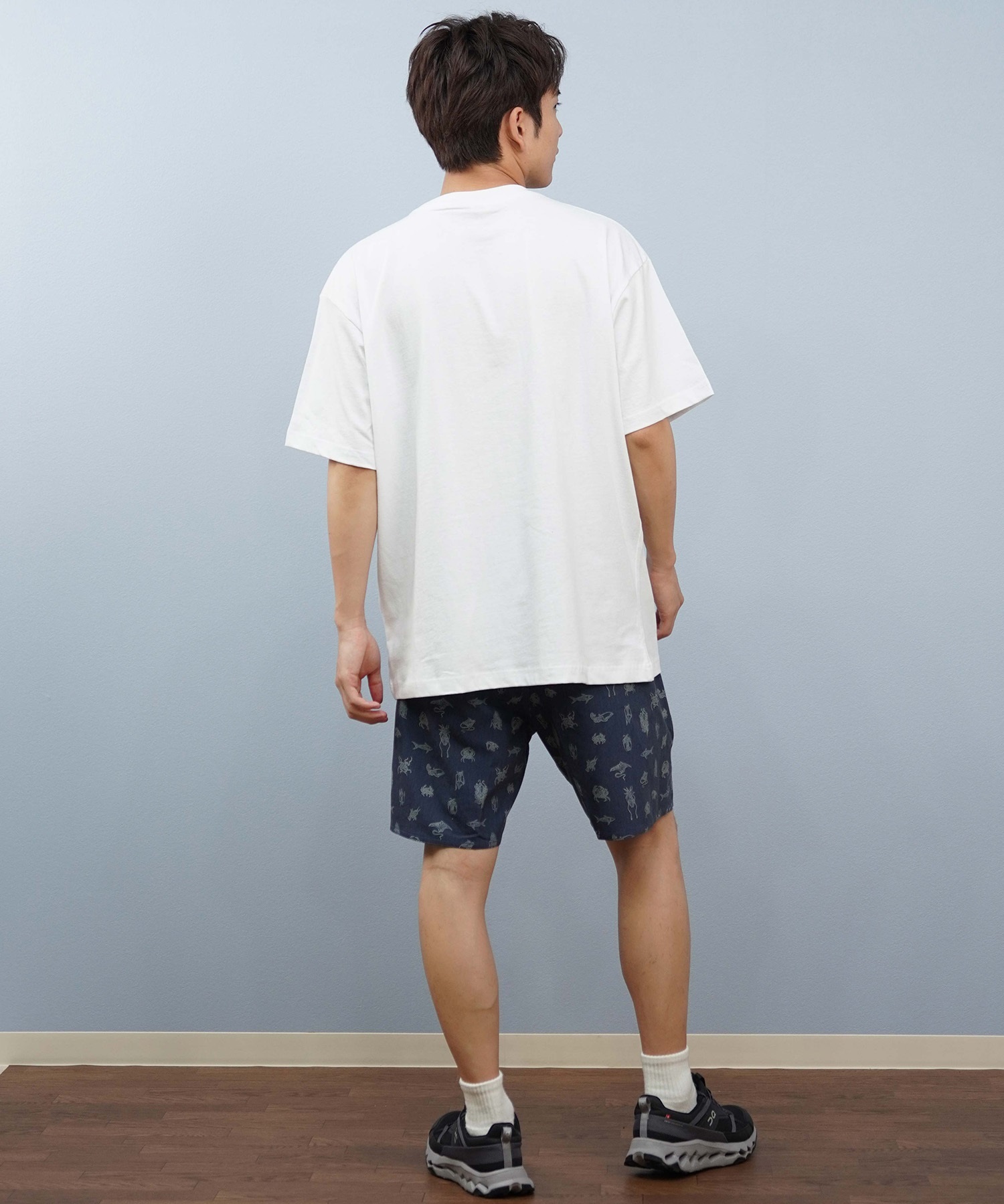 RVCA ルーカ 水着 海パン トランクス サーフパンツ メンズ 膝上丈 動物