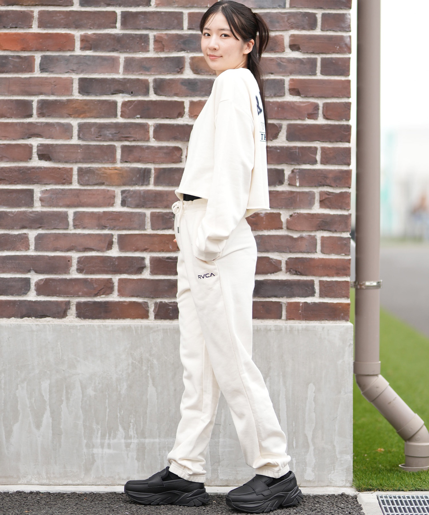 RVCA ルーカ トレーナー スウェット レディース バックプリント