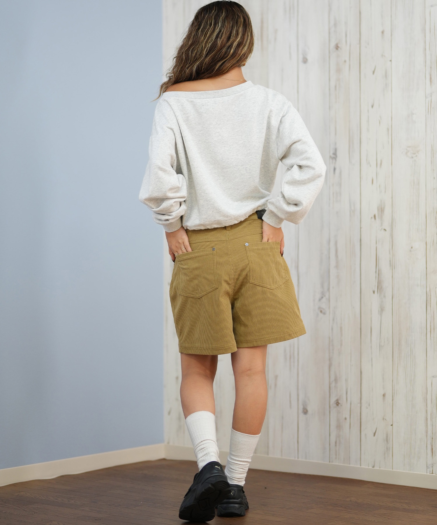 RVCA ルーカ トレーナー スウェット レディース クロップド丈 ショート