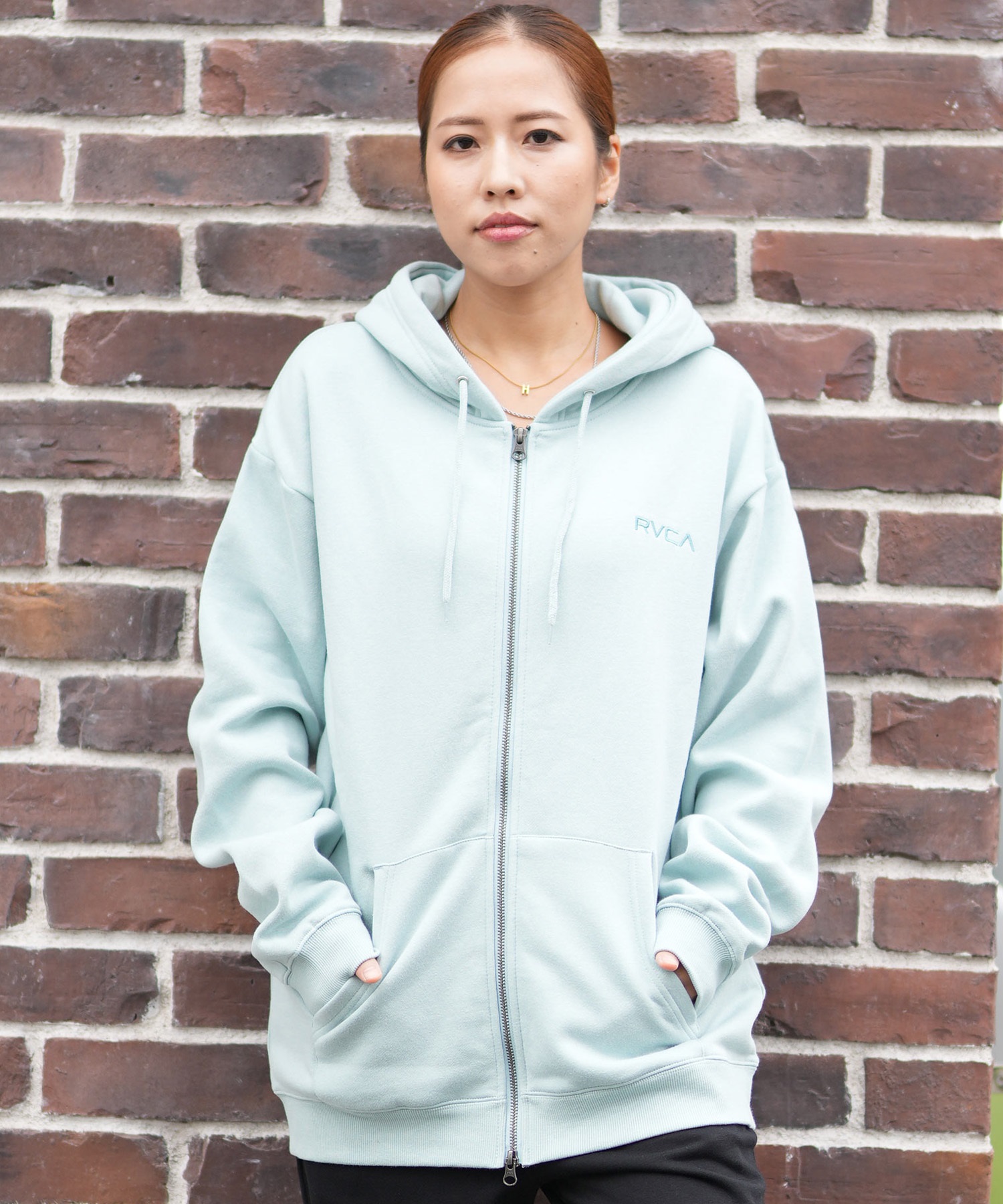 RVCA ルーカ ジップアップ パーカー レディース バックプリント ロゴ BF044-P02(BLK-M)