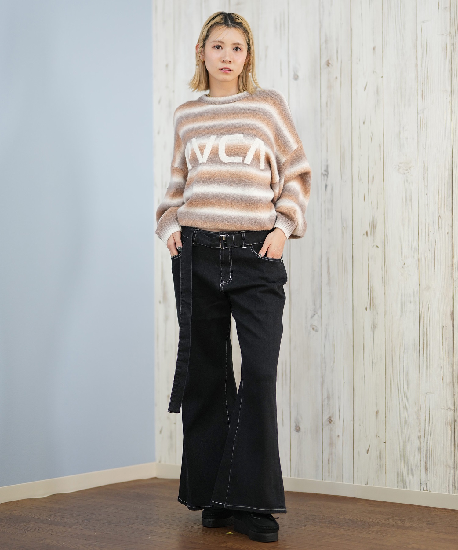 RVCA ルーカ ニット セーター レディース クルーネック ロゴ ボーダー グラデーション RS BIG RVCA KNIT BF044-651(BLK-M)