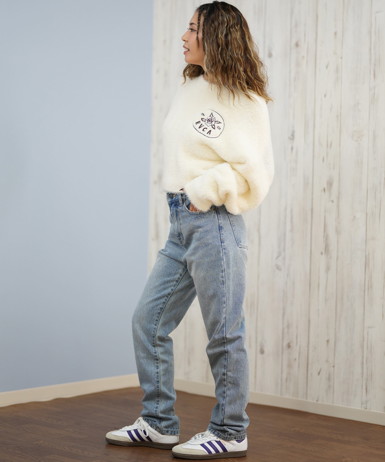 RVCA ルーカ ニット セーター レディース クロップド丈 ショート丈 ロゴ LOOSE FIT JQ KNIT BF044-652(BLK-M)