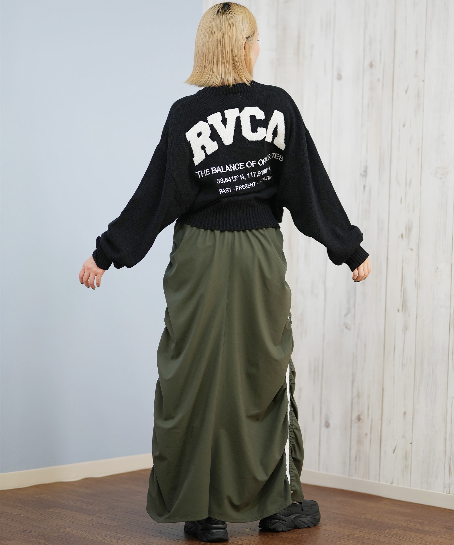 RVCA ルーカ ニット セーター レディース バックプリント ロゴ ARCH RVCA MATCH CREW KNIT BF044-P65(BLK-M)