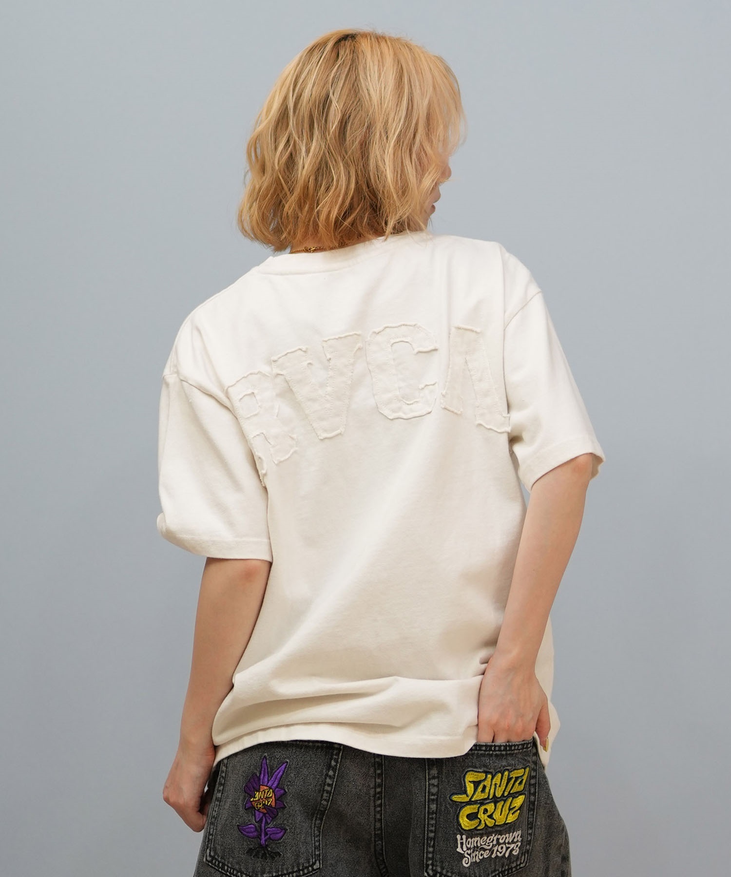 高評価！ レディース Tシャツ 半袖 ルーカ RVCA オーバーサイズ ARCH ロゴ Tシャツ(半袖/袖なし)