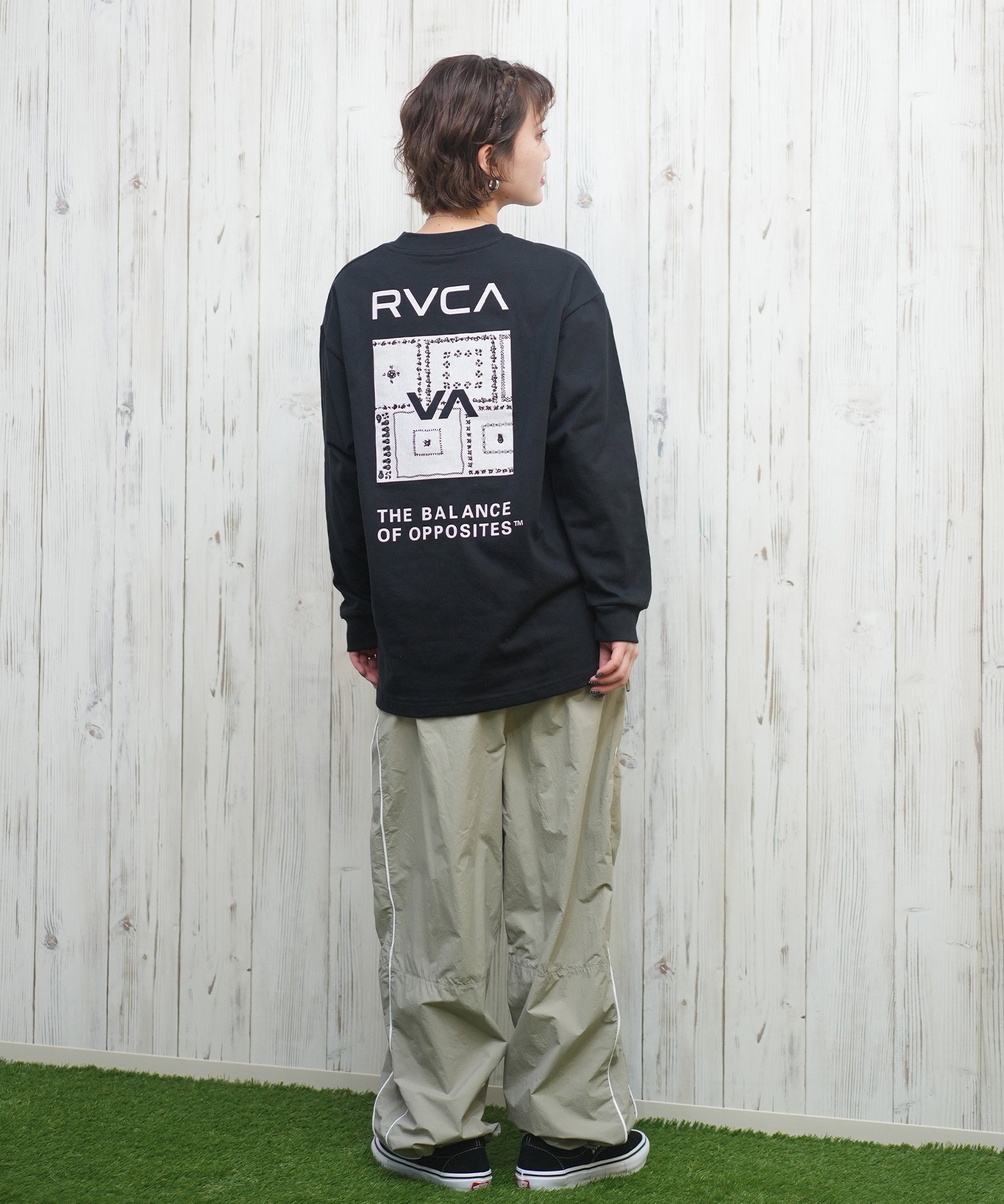 RVCA ルーカ レディース 長袖 Tシャツ バンダナ柄ロンT BF043