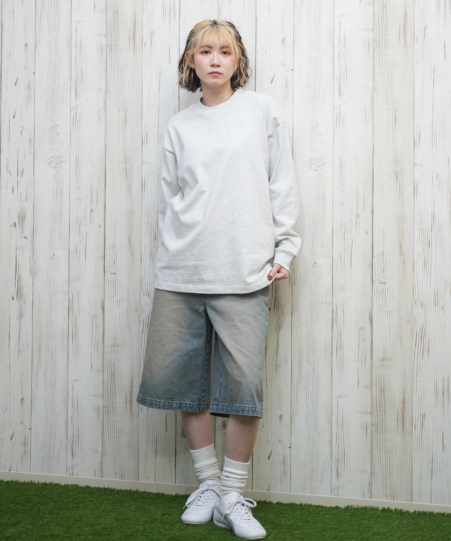 RVCA ルーカ レディース 長袖 Tシャツ バンダナ柄ロンT BF043