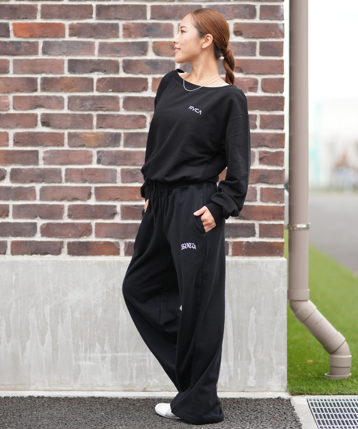 RVCA ルーカ ロングパンツ バギー スウェットパンツ レディース ロゴ ワンポイント WIDE SWEAT NEAT LONG PANTS BF044-P71(BLK-S)
