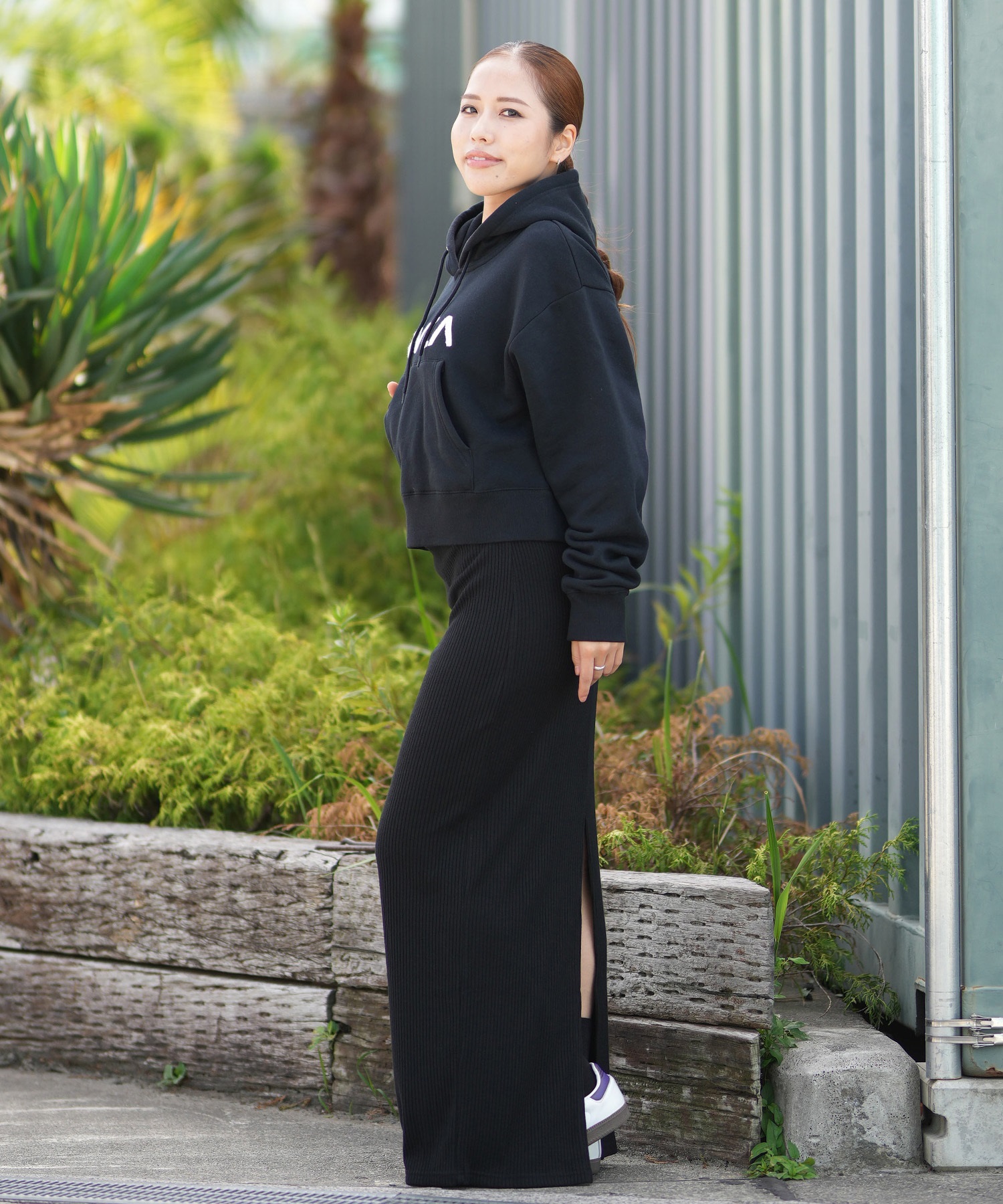 RVCA ルーカ スカート レディース リブニット マキシ丈 Hライン ペンシルスカート ロゴ ワンポイント MAXI PENCIL SKIRT BF044-601(BLK-M)
