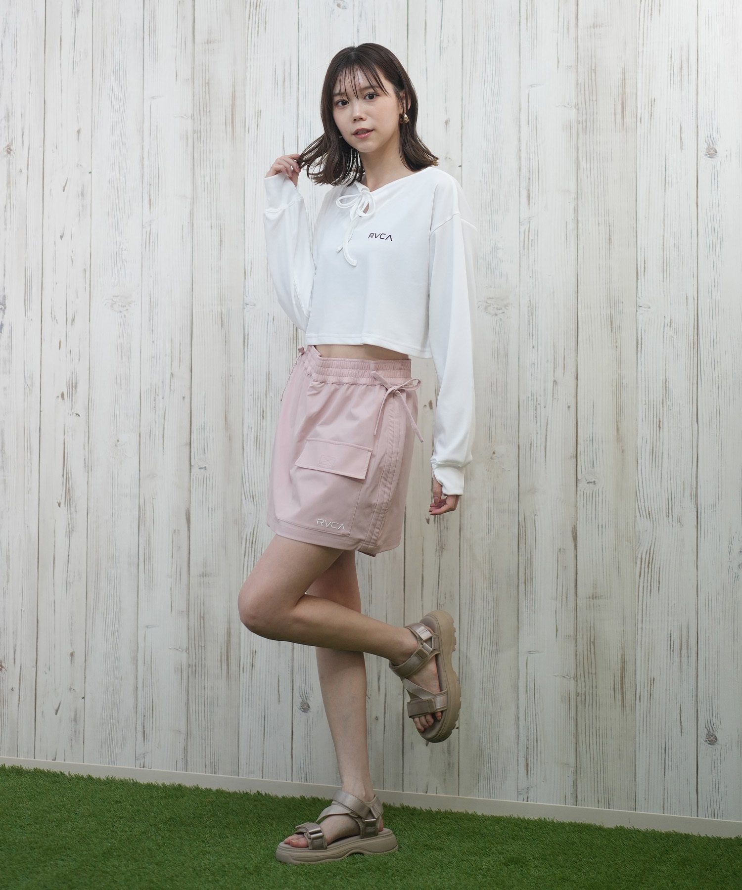 RVCA ルーカ　ボードショーツ　海パン　Lフローラルショートパンツ RVCA ルーカ ボードショーツ 海パン Lフローラルショートパンツ