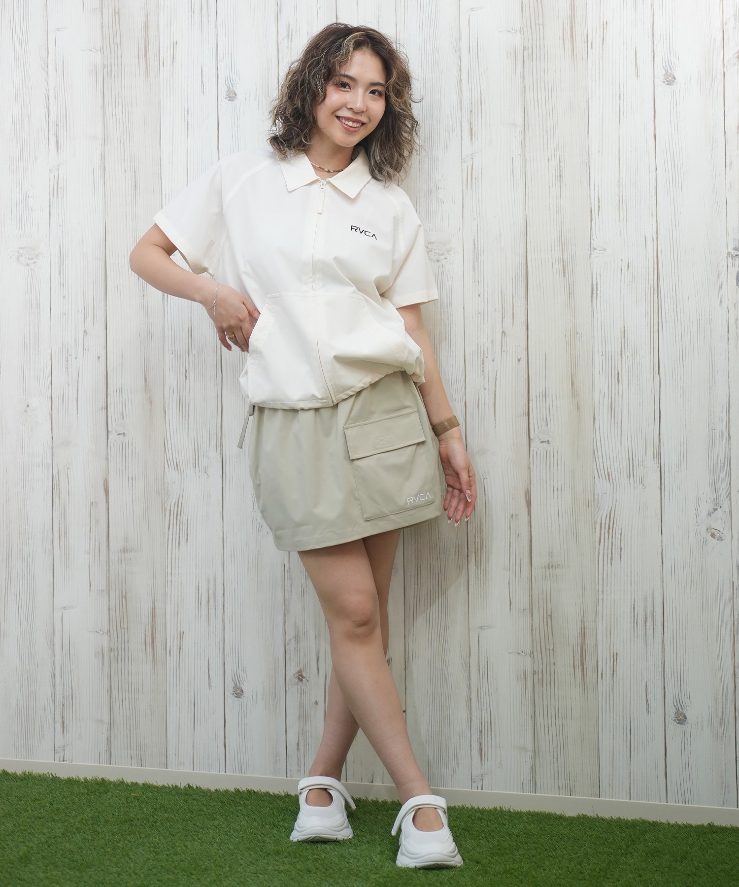 RVCA ルーカ ラッシュガード レディース 半袖 シャツ ジップアップ