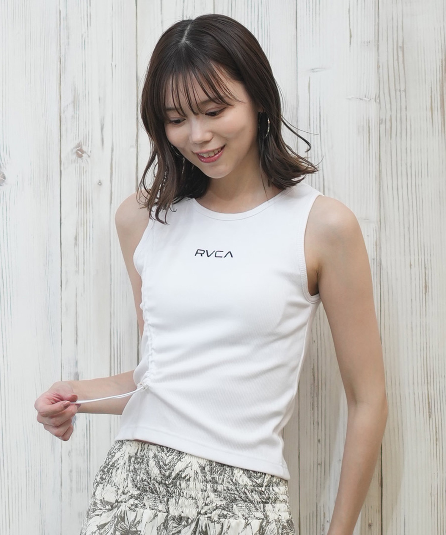 RVCA ルーカ ラッシュガード レディース タンクトップ カップ付 ワンポイント ロゴ 水陸両用 UVカット BF043-856(WHT-M)