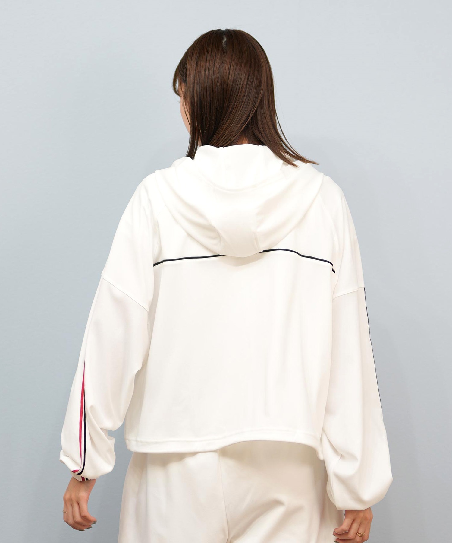 RVCA ルーカ 水着 ラッシュガード パーカー ジップアップ レディース クロップド丈 ショート丈 パイピング 水陸両用 UVカット BF04C-P86(WHT-M)