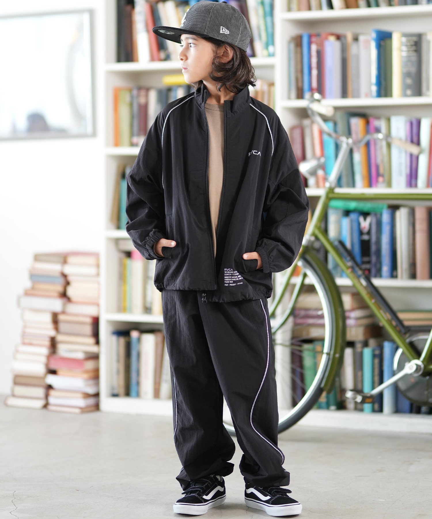 RVCA ルーカ ナイロン ジャケット キッズ ジュニア 子供 バックプリント ロゴ MIL NYLON JACKET BF046-751(BLK-140cm)