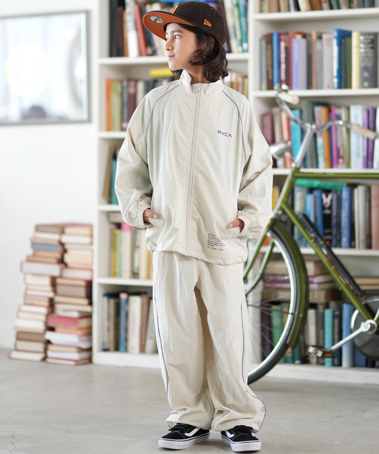 RVCA ルーカ ナイロン ジャケット キッズ ジュニア 子供 バックプリント ロゴ MIL NYLON JACKET BF046-751(BLK-140cm)