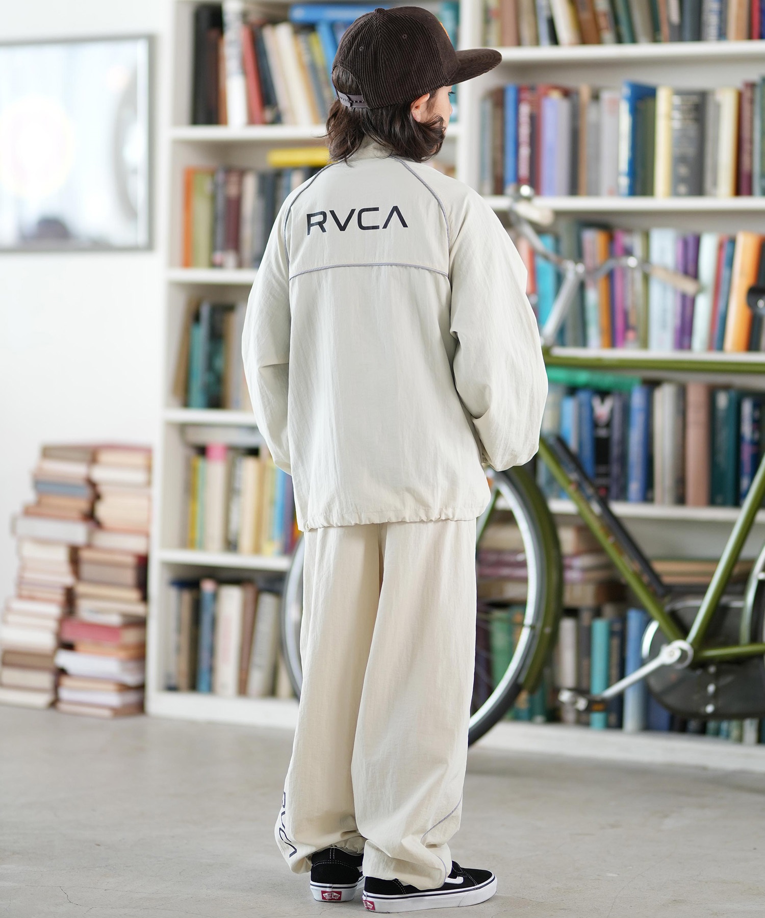 RVCA ルーカ ナイロン ジャケット キッズ ジュニア 子供 バックプリント ロゴ MIL NYLON JACKET BF046-751(BLK-140cm)