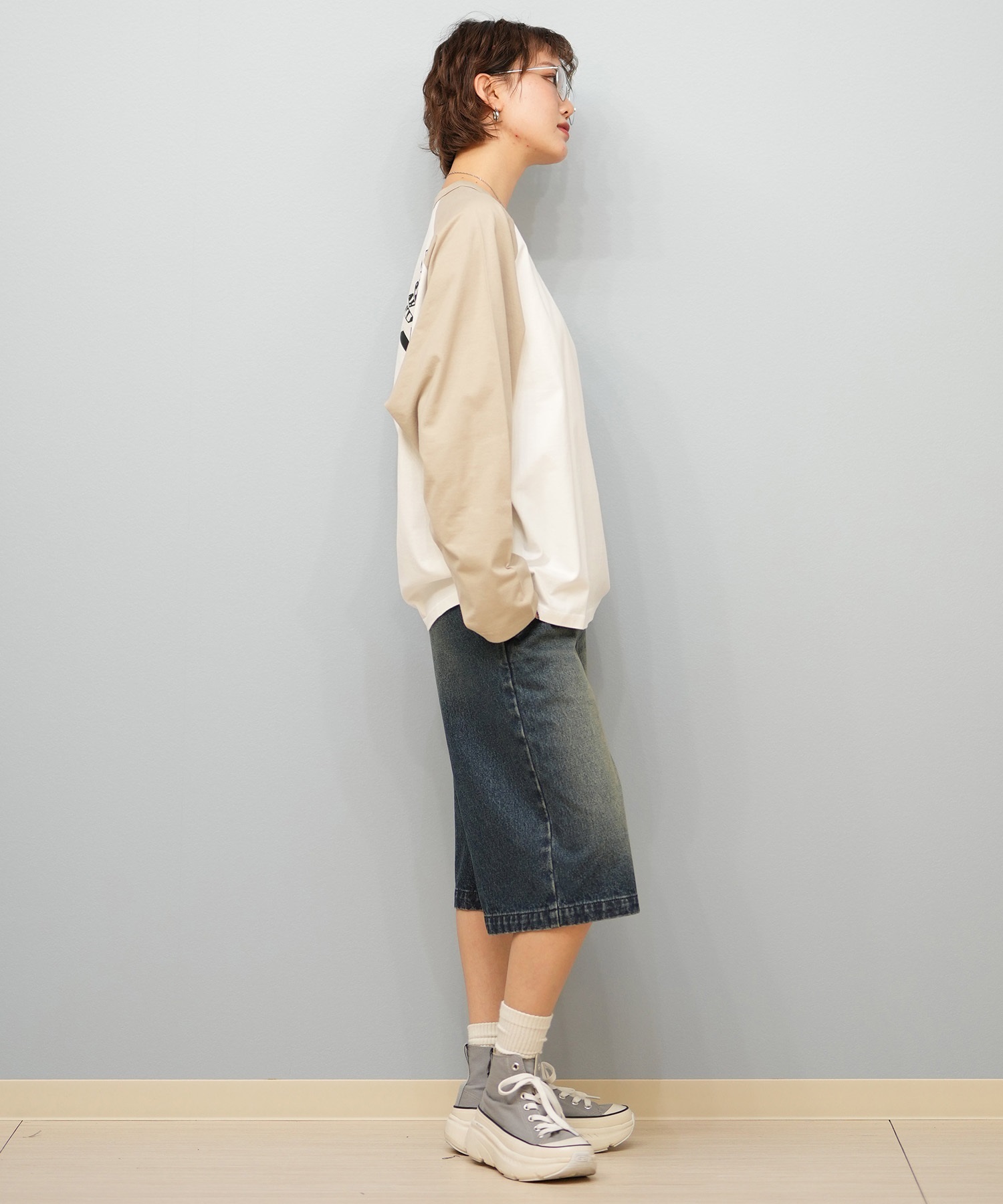 X-girl エックスガール 長袖 Tシャツ レディース ロンT ラグラン バックプリント オーバーサイズ ANML TRPL LG BB BIG TEE 105251011026(BLACK-S)