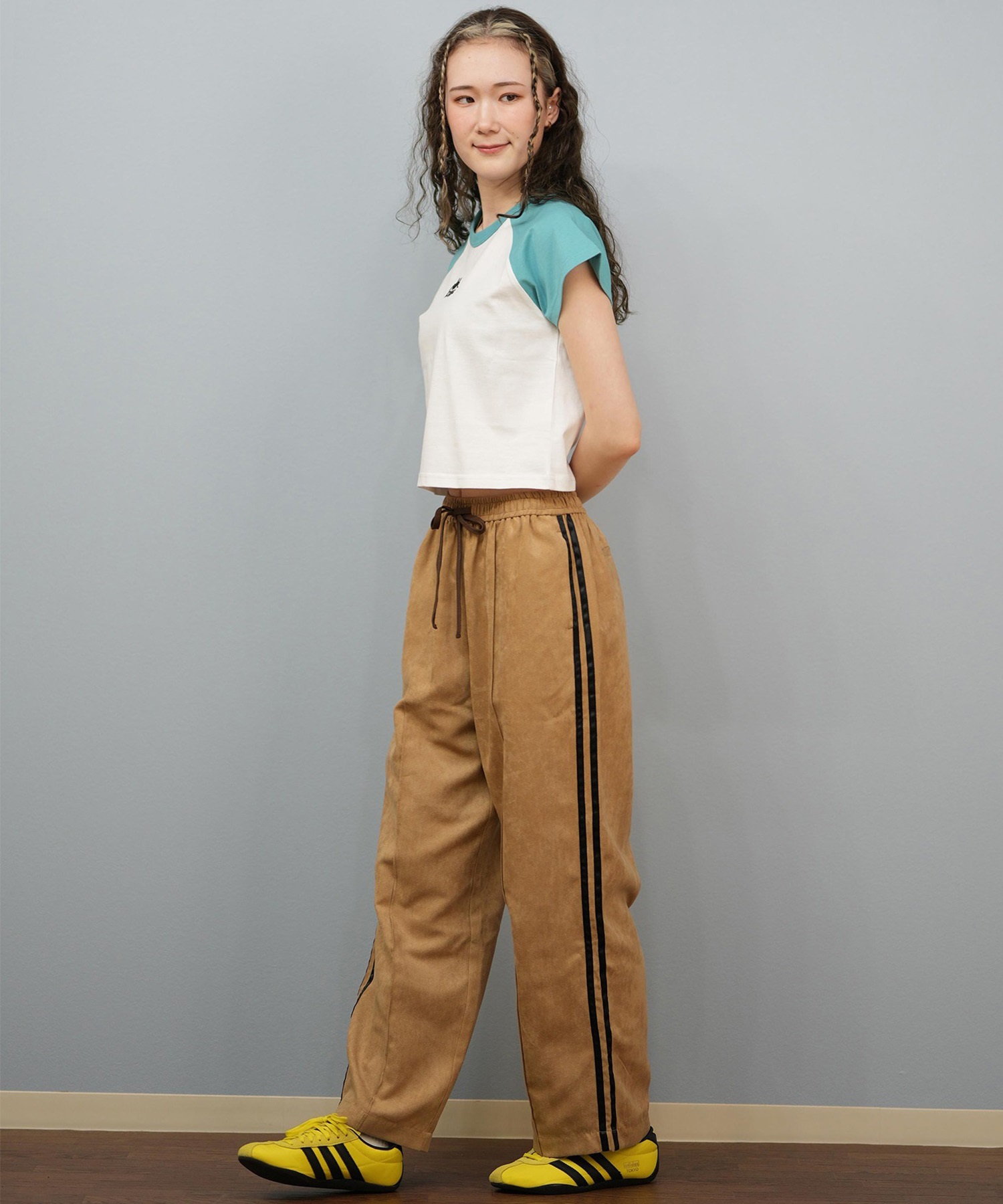ジャザサイズ　クロップトップ&カーゴパンツセット Mサイズ Kappa カッパ 半袖 Tシャツ レディース クロップド丈 ショート丈 刺繍