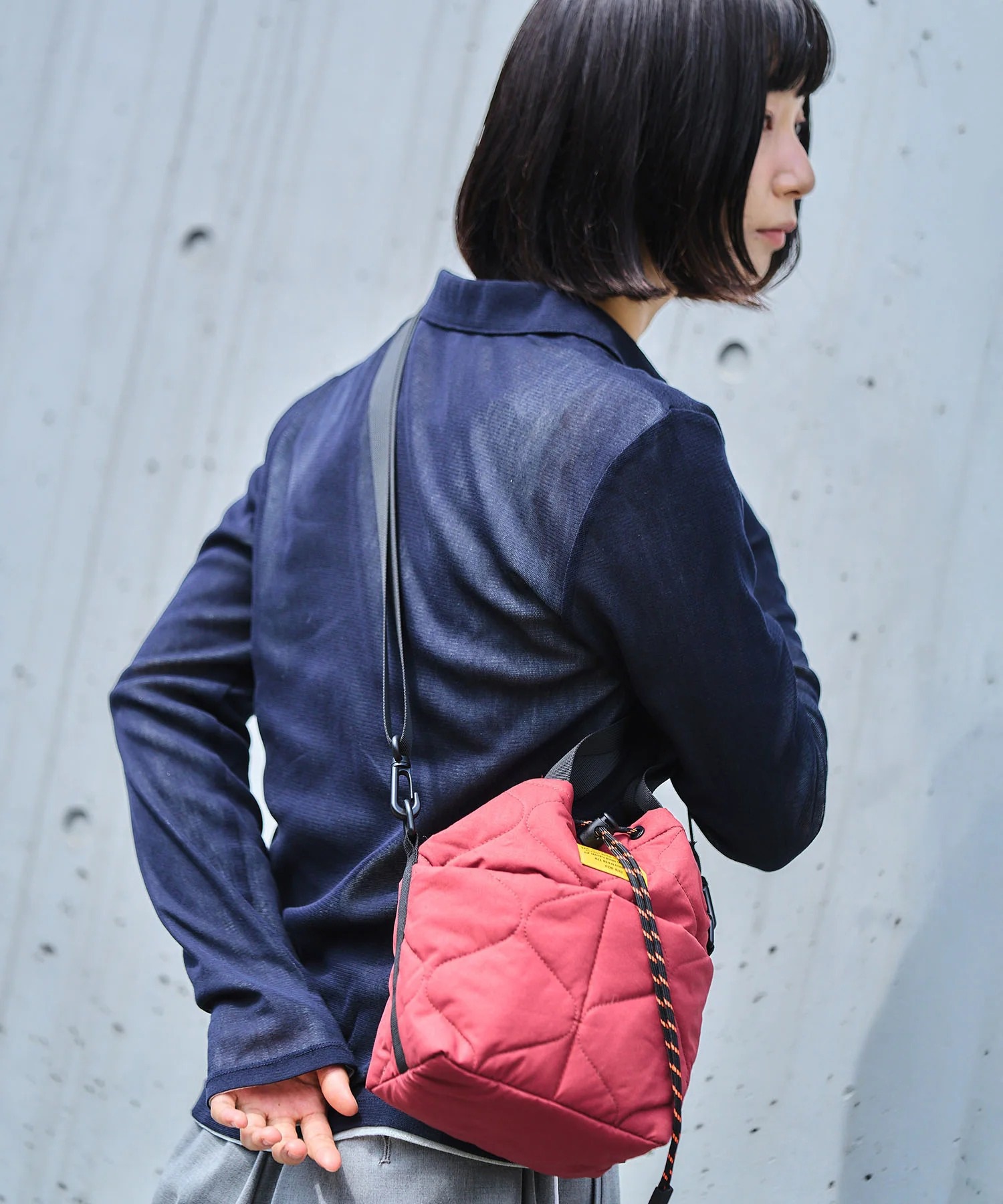 KiU キウ ショルダーバッグ パデッドポケッタフルミニバッグ