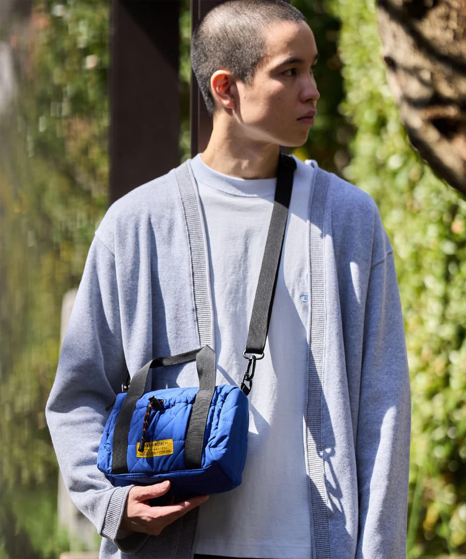 KiU キウ ショルダーバッグ スクエアパデッドミニボストンバッグ K476