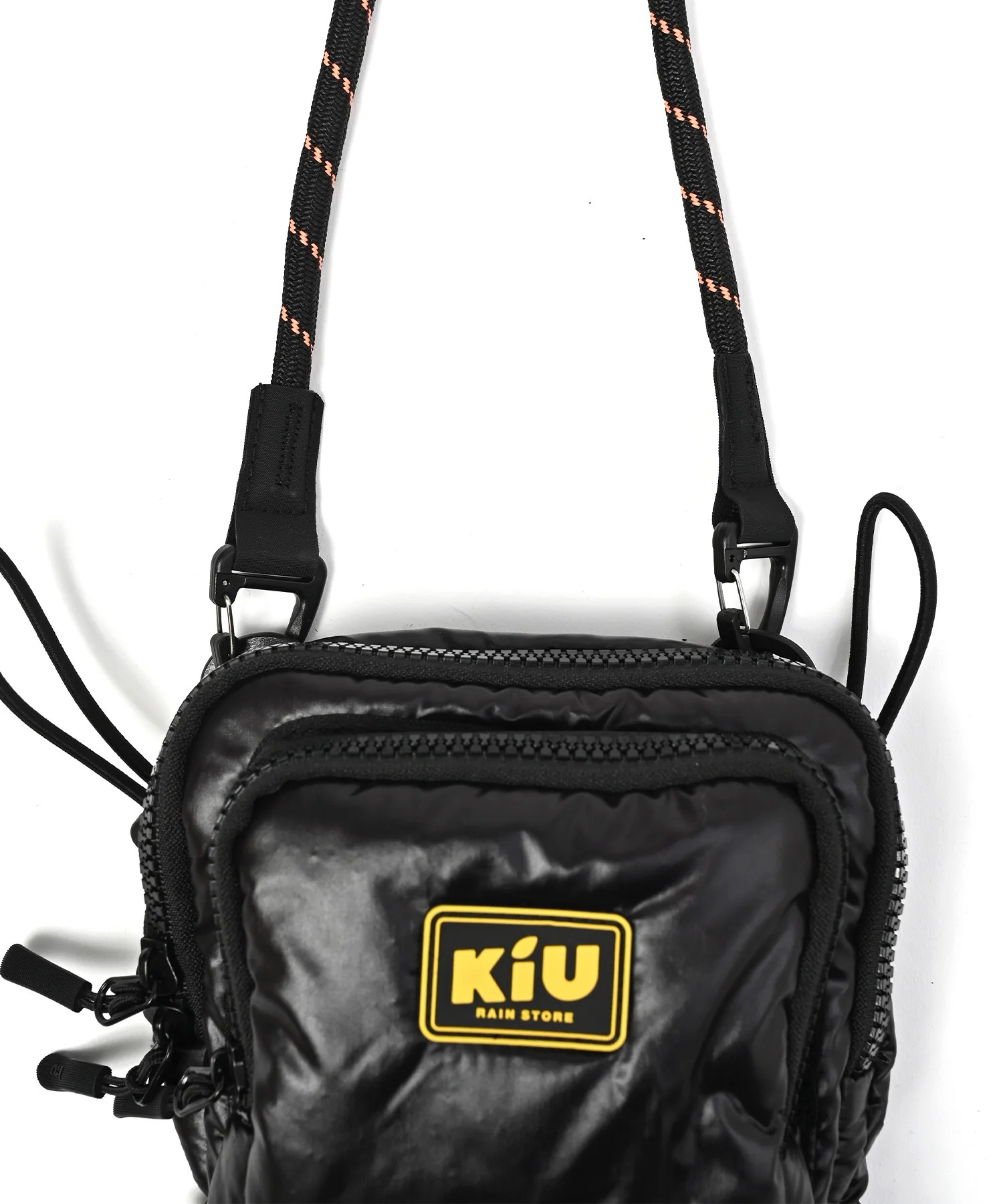 KiU キウ バッグ パフィーミニクロスボディバッグ K485-900 ショルダー