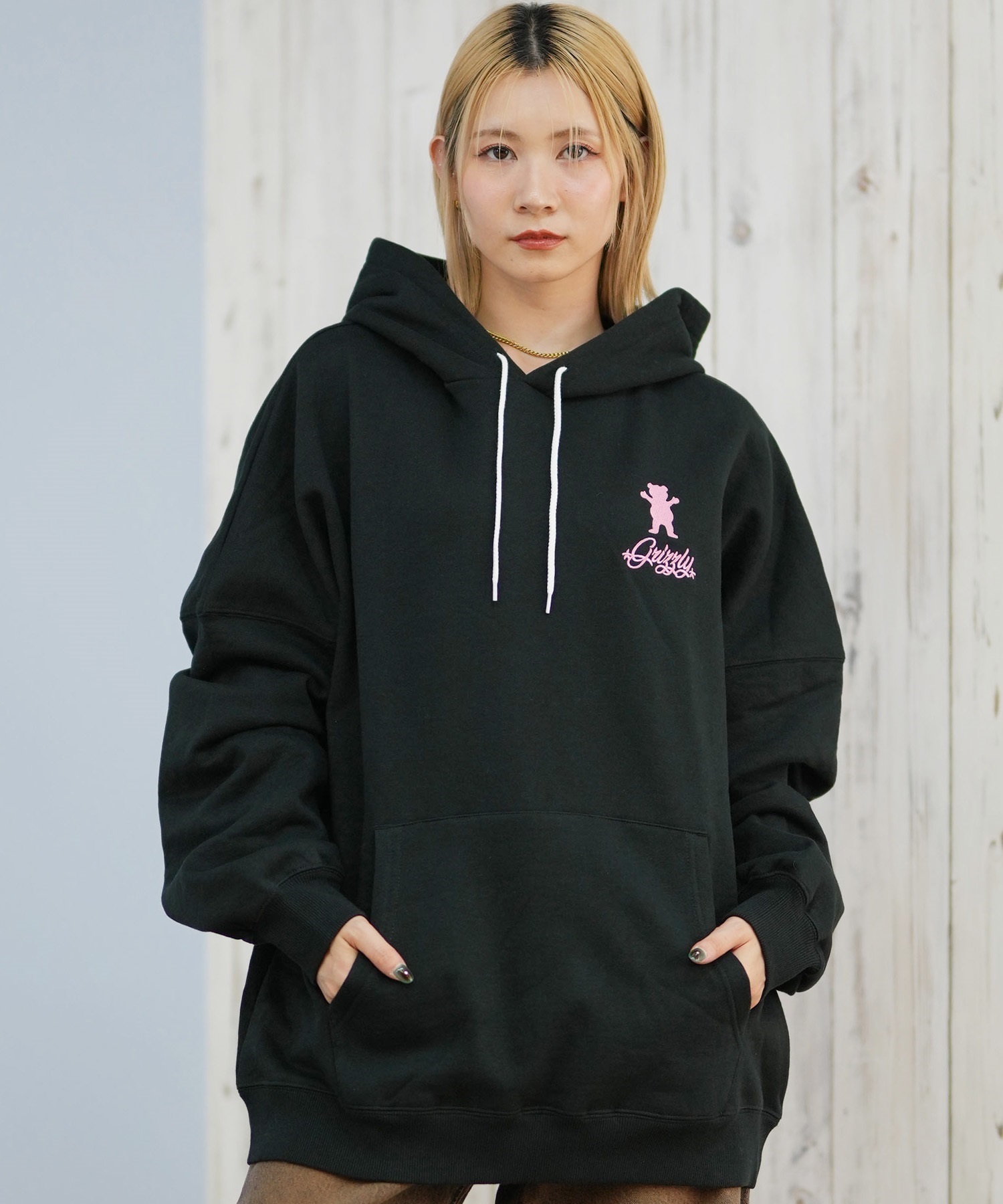 GRIZZLY グリズリー プルオーバー パーカー レディース バックプリント ロゴ 裏起毛 BIG EMBROIDERY BEAR G25FW-4332(BLK-M)