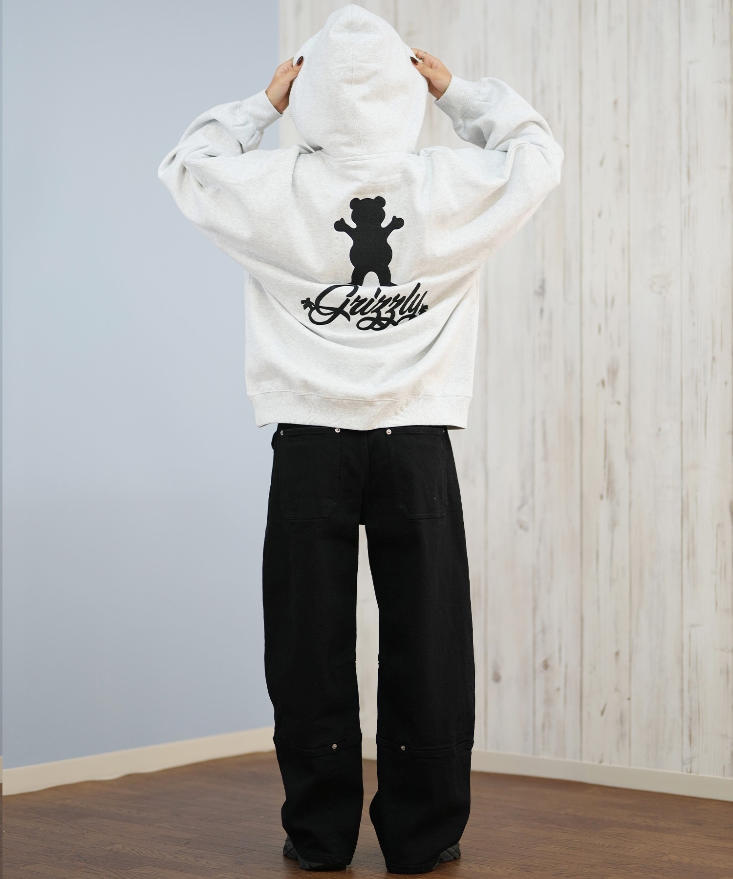 GRIZZLY グリズリー プルオーバー パーカー レディース バックプリント ロゴ 裏起毛 BIG EMBROIDERY BEAR G25FW-4332(BLK-M)