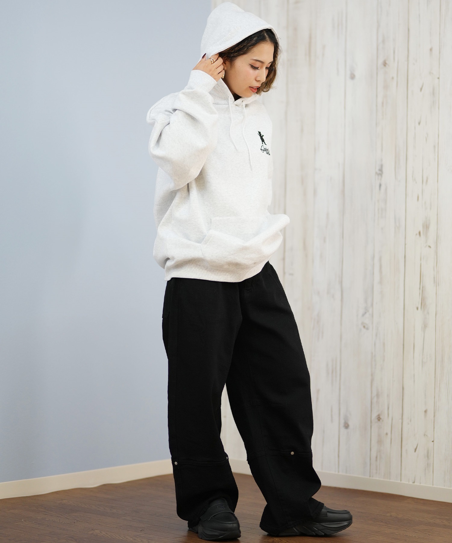 GRIZZLY グリズリー プルオーバー パーカー レディース バックプリント ロゴ 裏起毛 BIG EMBROIDERY BEAR G25FW-4332(BLK-M)