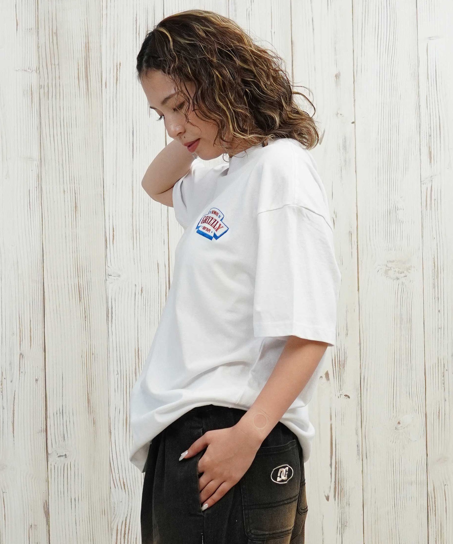 GRIZZLY グリズリー 半袖 Tシャツ レディース バックプリント オーバーサイズ G25SS1431(BLK-M)