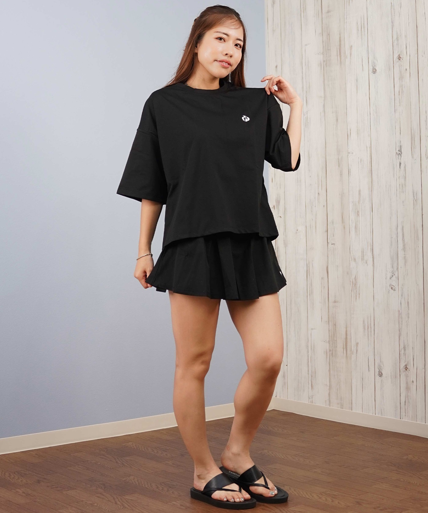 るう GYDA ジェイダ 水着 ラッシュガード 半袖 Tシャツ レディース バック