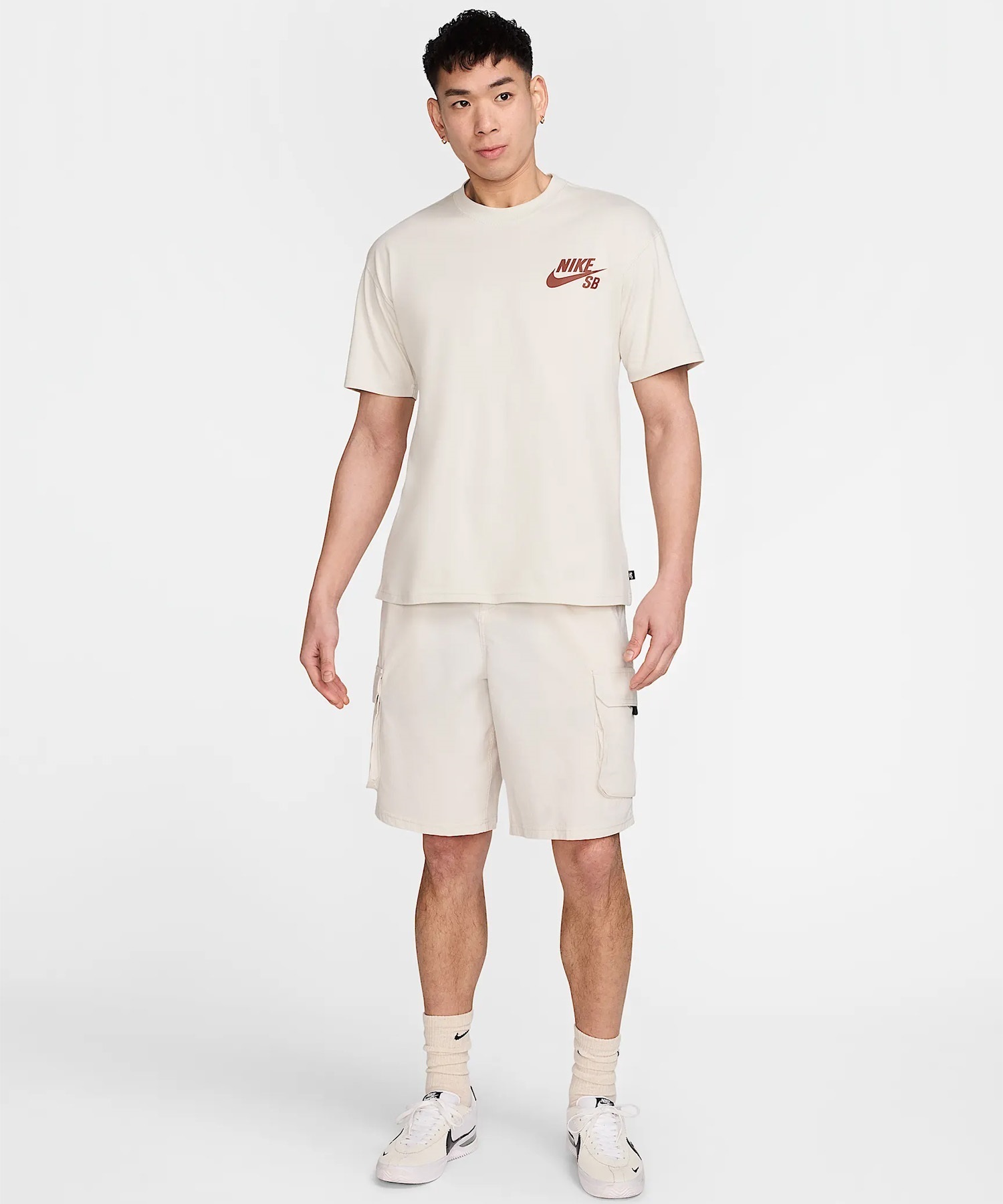Tシャツ・カットソー Nike SB Logo Skateboarding T-Shirt DC7818-072 Nike SB Logo Skate T-Shirt. Nike.com