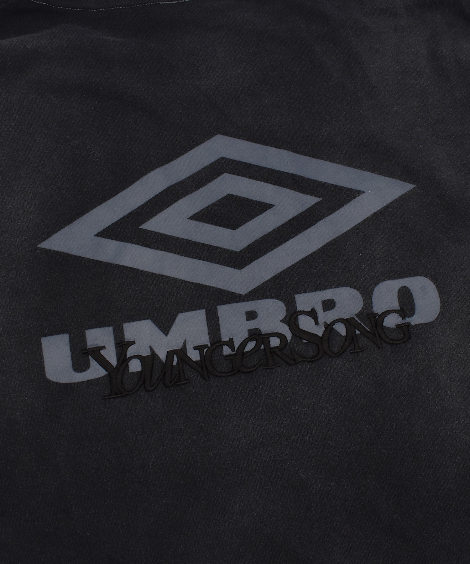 UMBRO アンブロ × Younger Song ヤンガーソング コラボ 長袖 Tシャツ ロンT MD27-LST02B ムラサキスポーツ限定(BLACK-S)