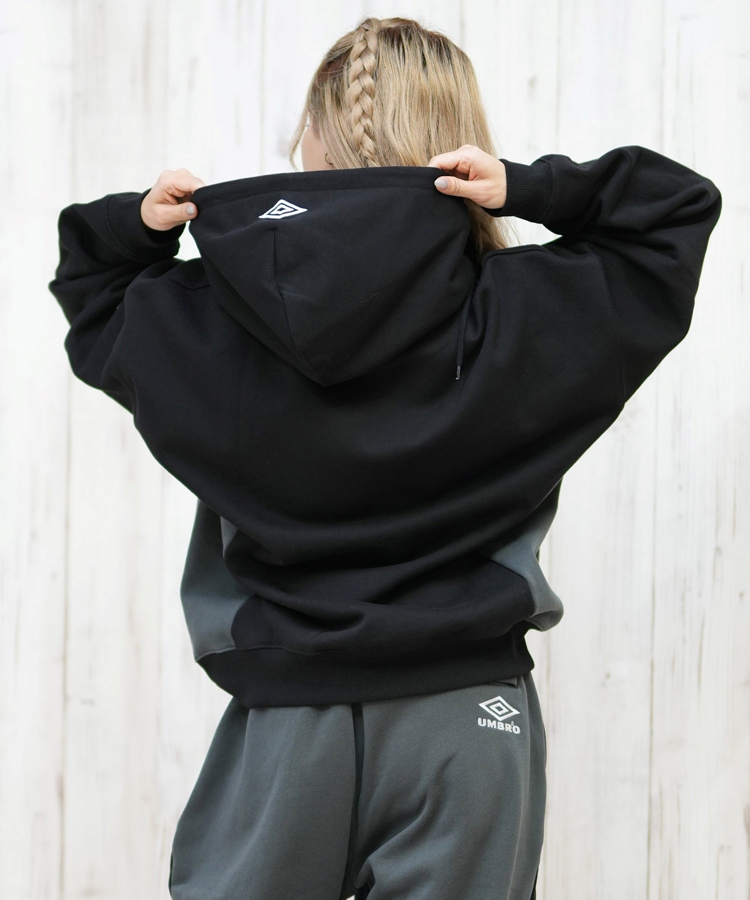 UMBRO アンブロ パーカー プルオーバー レディース フーディー
