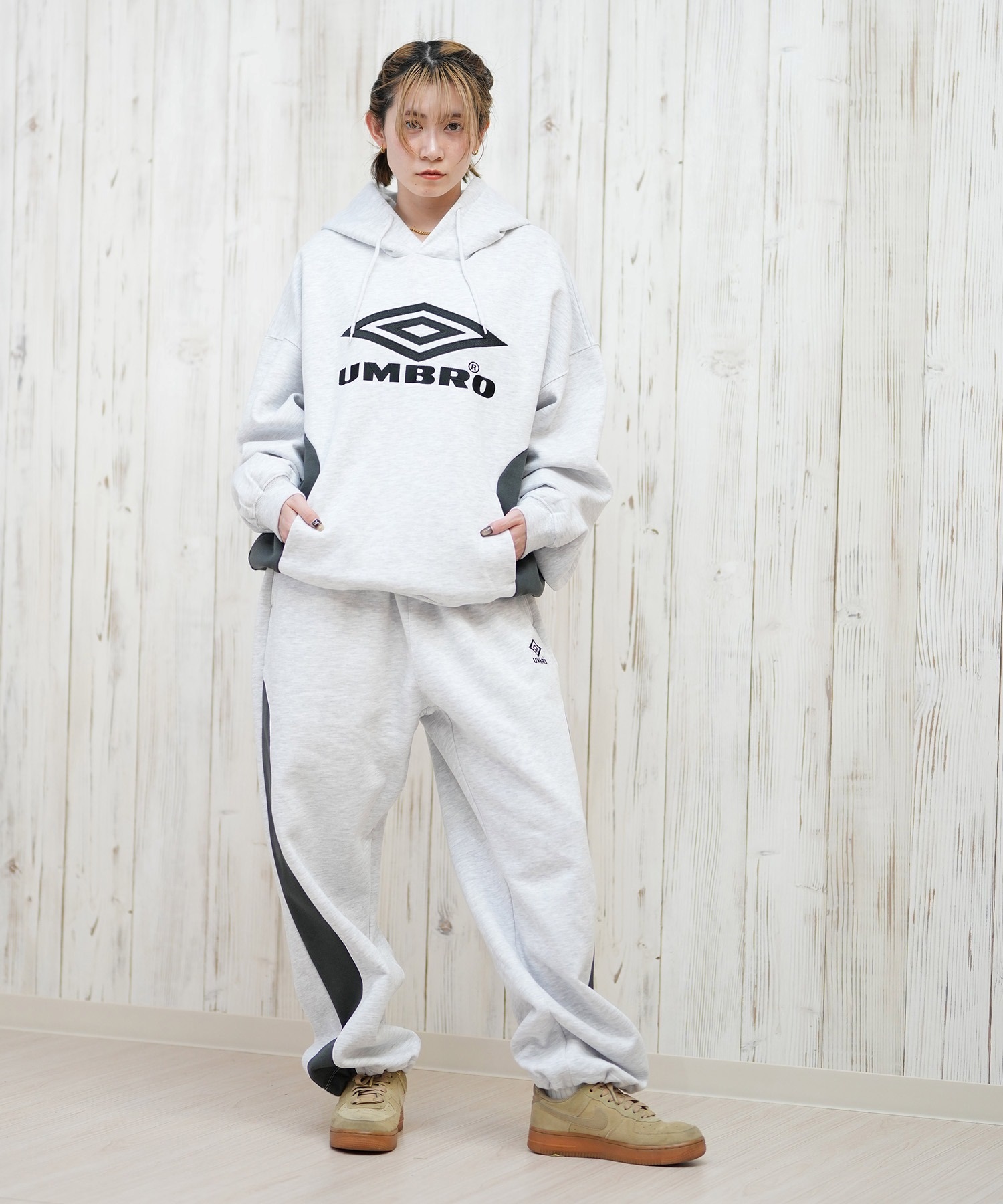UMBRO アンブロ パーカー プルオーバー レディース フーディー