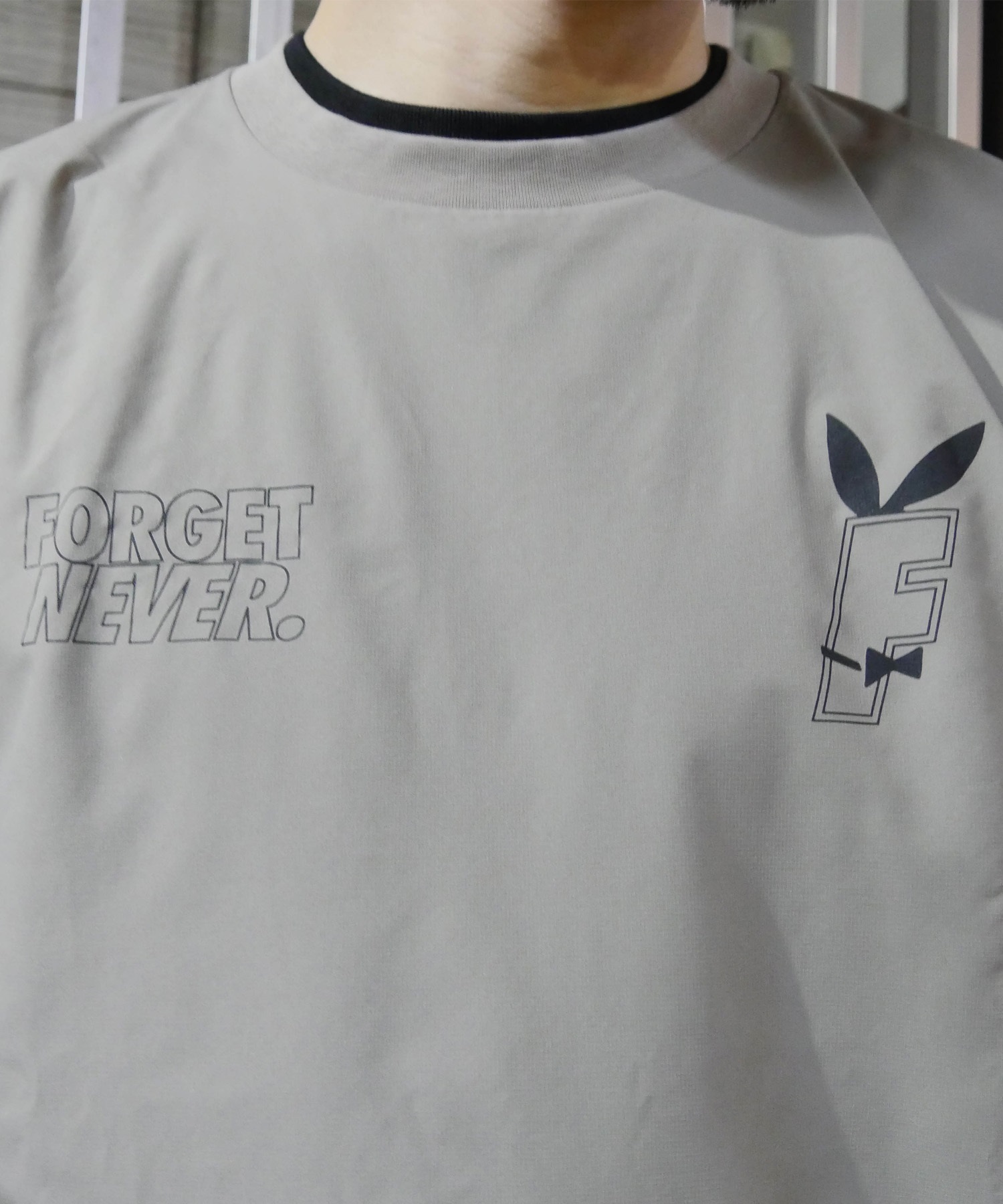 FORGET NEVER フォーゲットネバー 半袖 Tシャツ メンズ バックプリント オーバーサイズ 252OO1ST633FN ムラサキスポーツ限定(BLK-M)