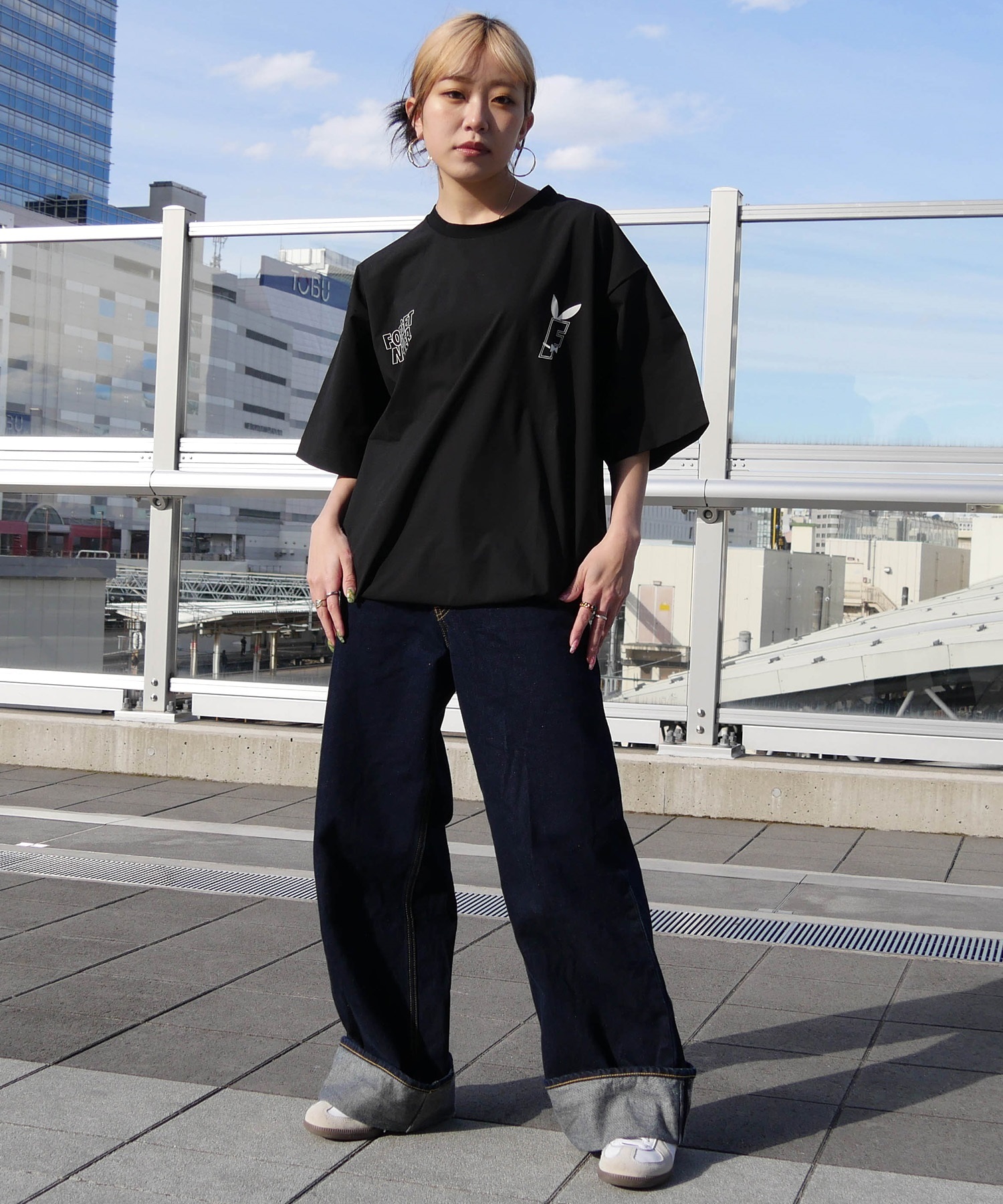 FORGET NEVER フォーゲットネバー 半袖 Tシャツ メンズ バックプリント オーバーサイズ 252OO1ST633FN ムラサキスポーツ限定(BLK-M)
