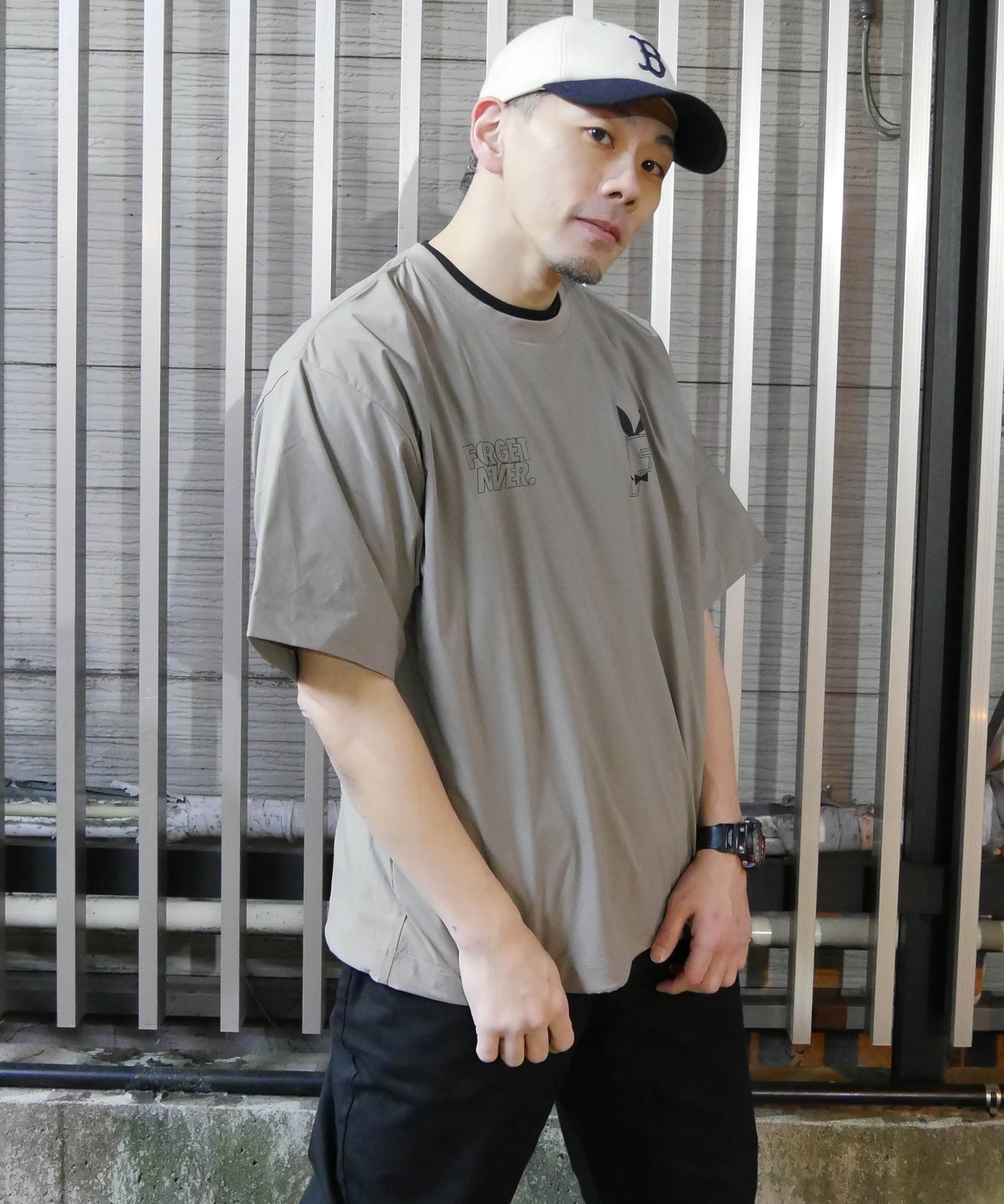 FORGET NEVER フォーゲットネバー 半袖 Tシャツ メンズ バックプリント オーバーサイズ 252OO1ST633FN ムラサキスポーツ限定(BLK-M)