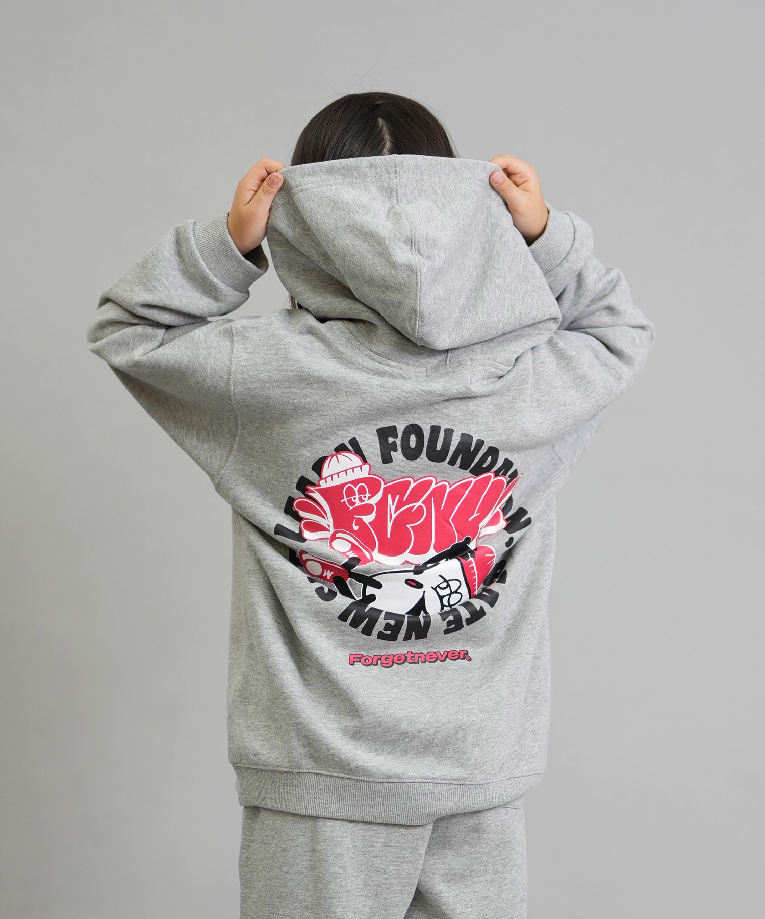 FORGET NEVER フォーゲットネバー プルオーバー パーカー キッズ