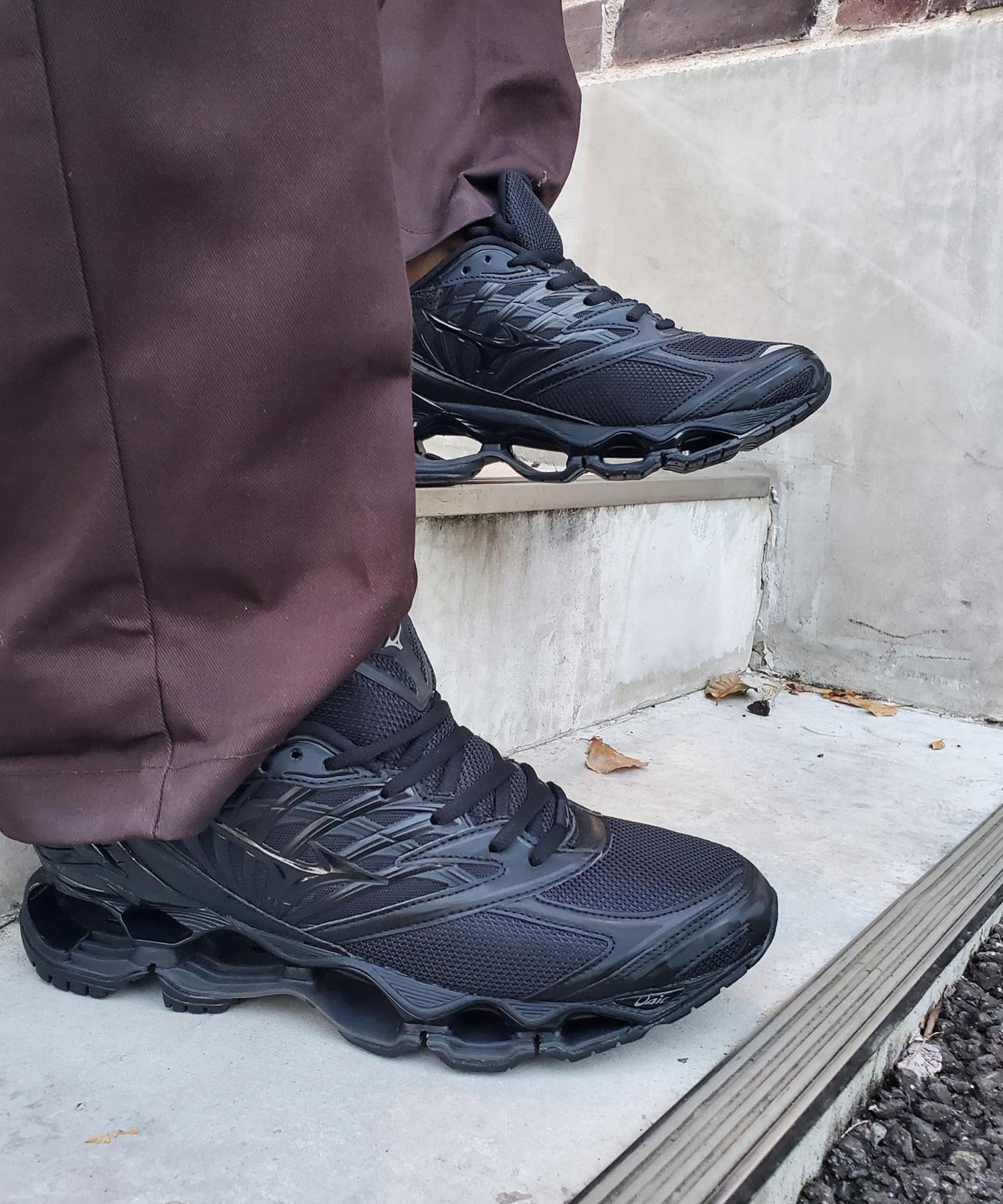 MIZUNO ミズノ スニーカー メンズ レディース 韓国 クッション WAVE