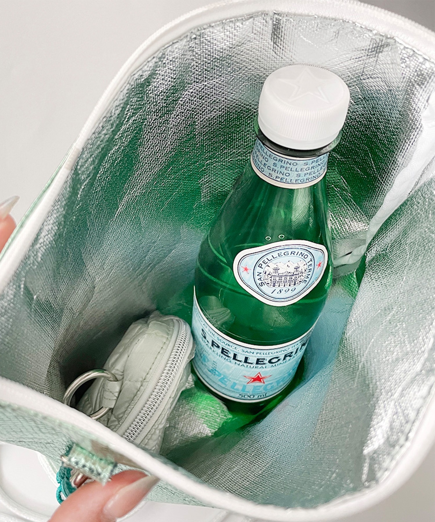 一*林様 【限定】HERZ グリーン サコッシュ 限定 2025 美品 入手困難 一*林様 【限定】HERZ グリーン サコッシュ 限定 2025 美品 入手困難