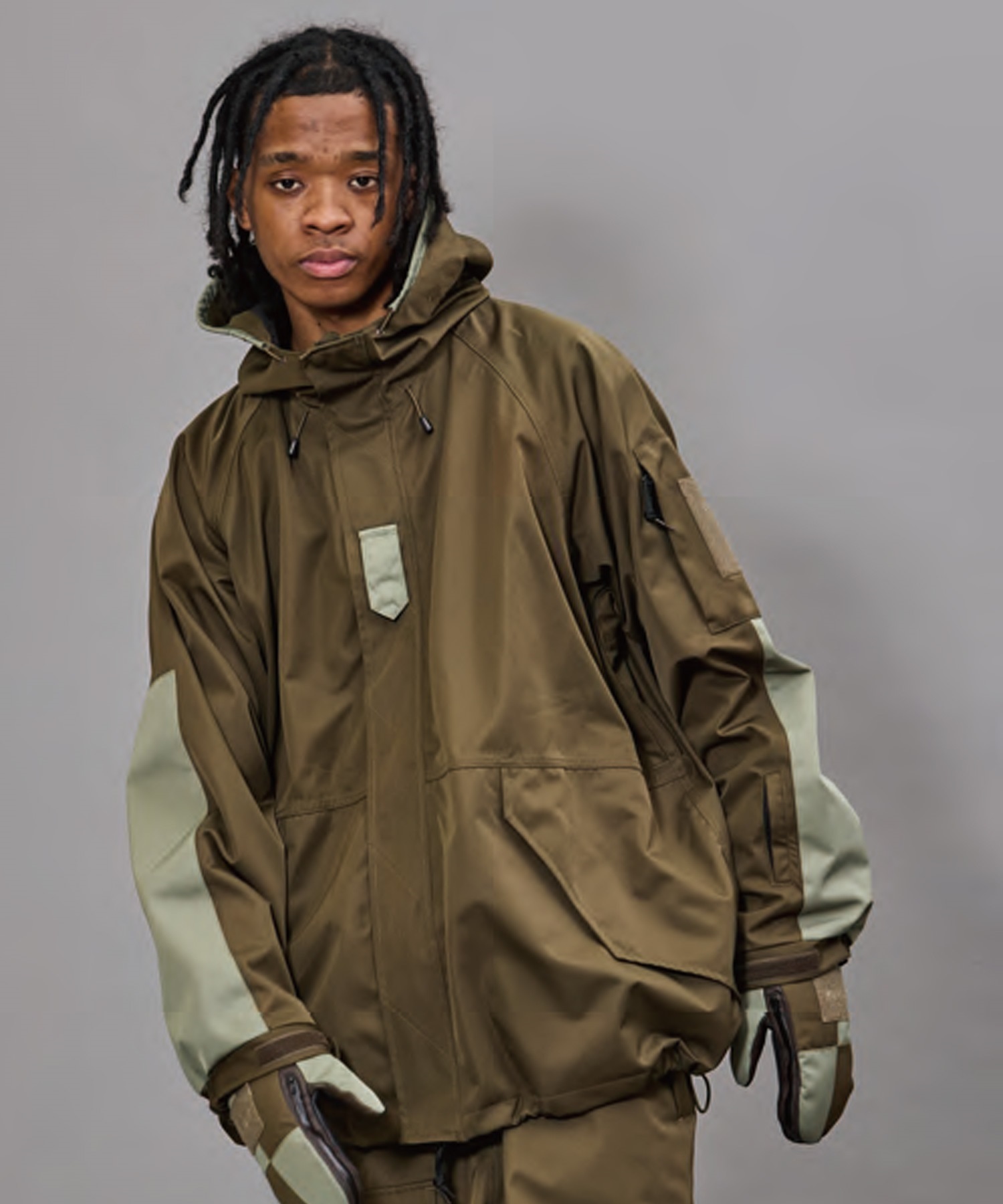 【未使用級✨】BRIEFING ナノユニバース トラベルジャケット 本切羽 ナノ・ユニバース発信！ ブリーフィング×ウィルラウンジの大人コラボが