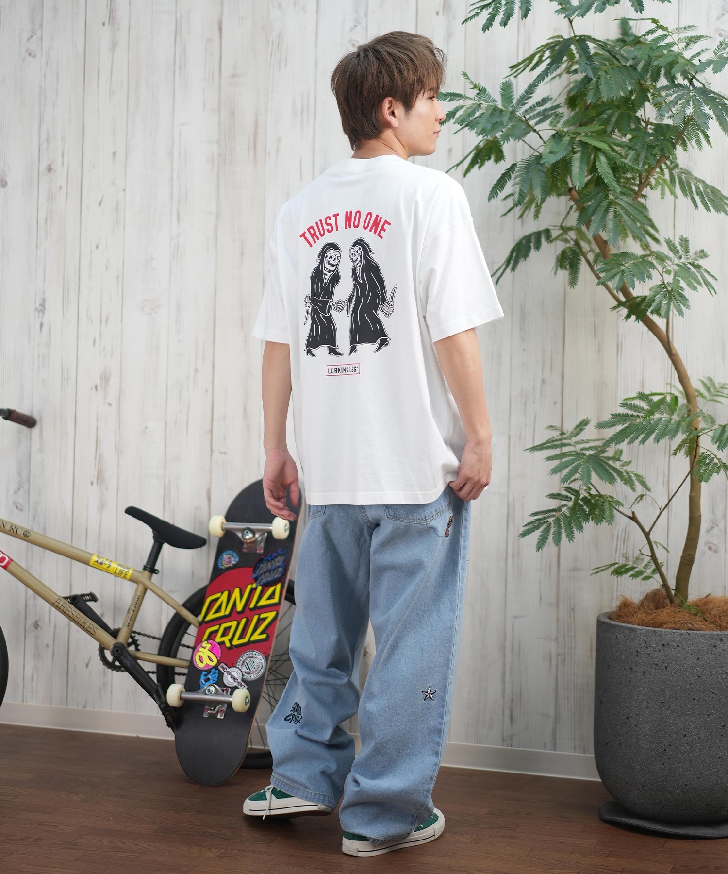 KING GNU L/S RAGLAN [ホワイト/スミクロ] S King Gnu OFFICIAL GOODS STORE